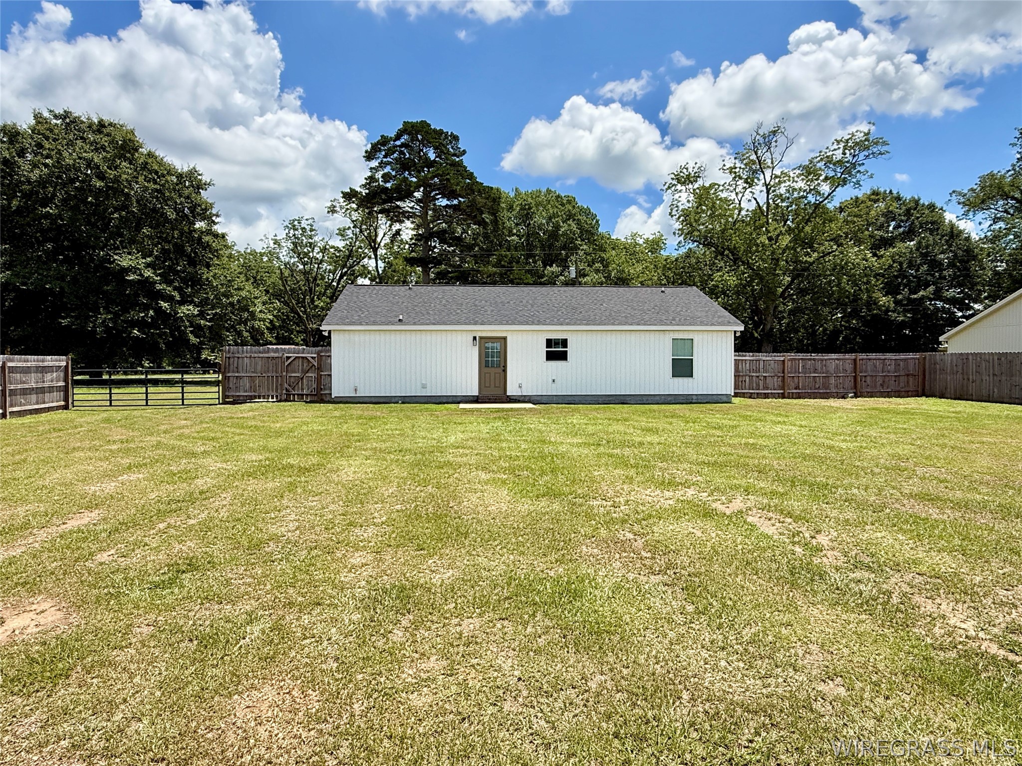263 Peacock Circle
