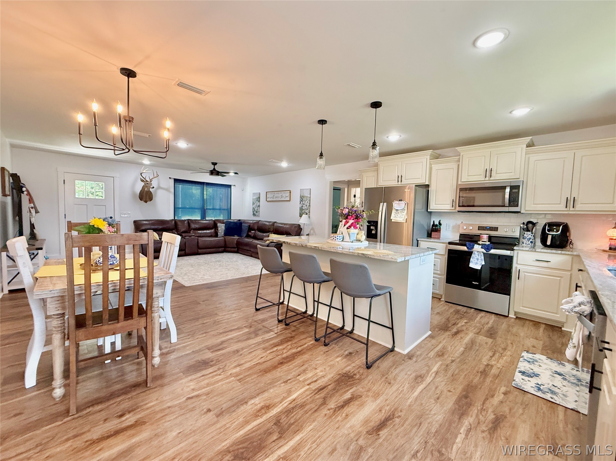 263 Peacock Circle
