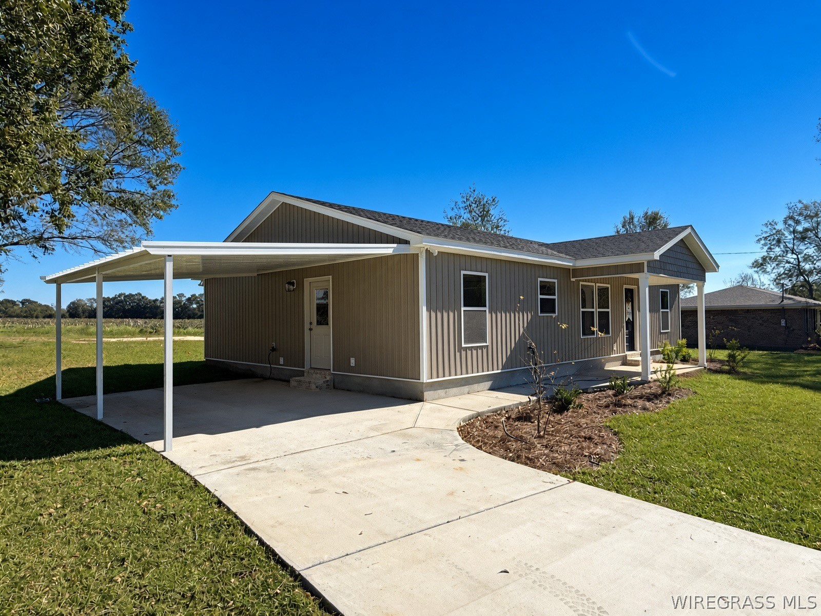 620 N County Road 49 .