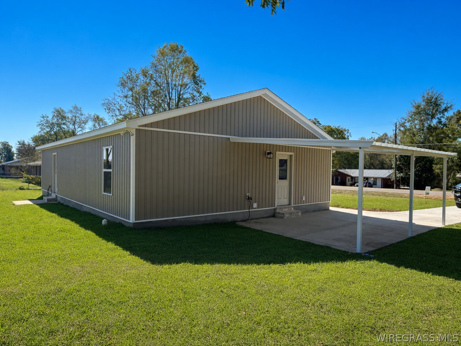620 N County Road 49 .