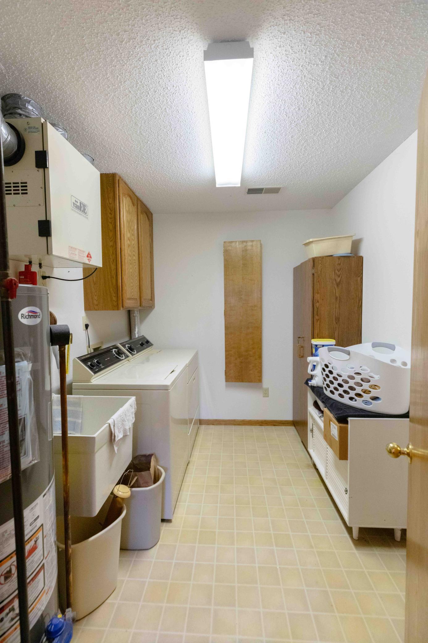 713 Pondhurst Circle