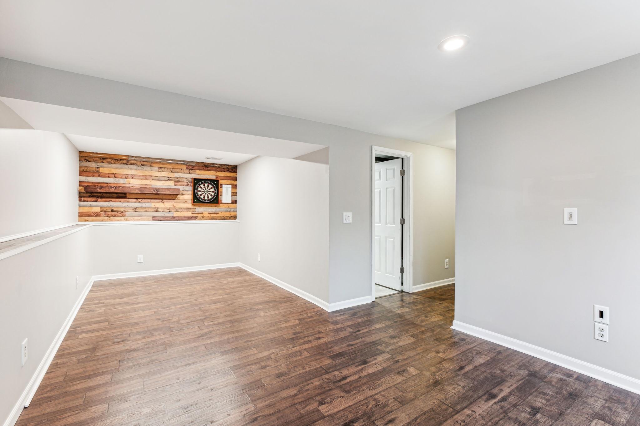 2683 Greystone Avenue N