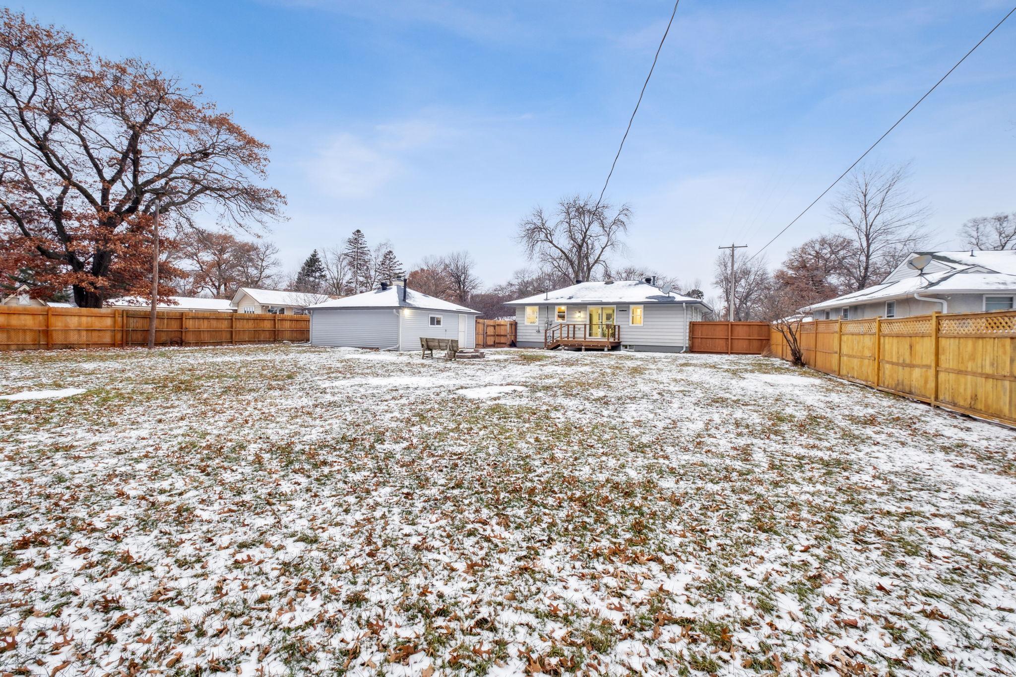 256 Territorial Road NE