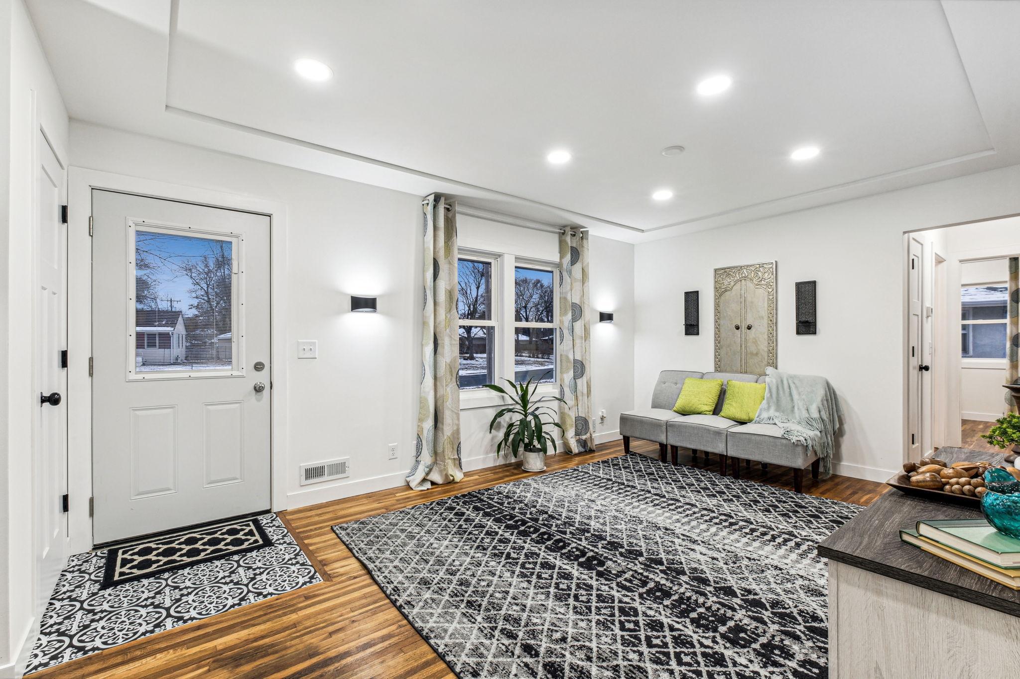 256 Territorial Road NE