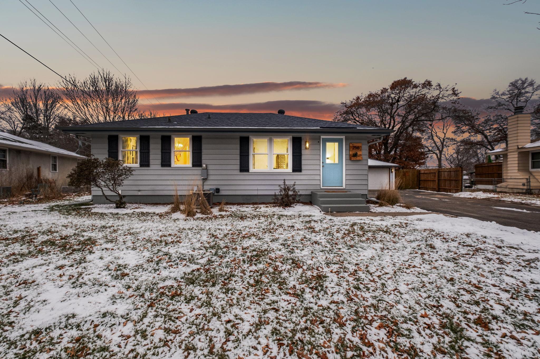 256 Territorial Road NE