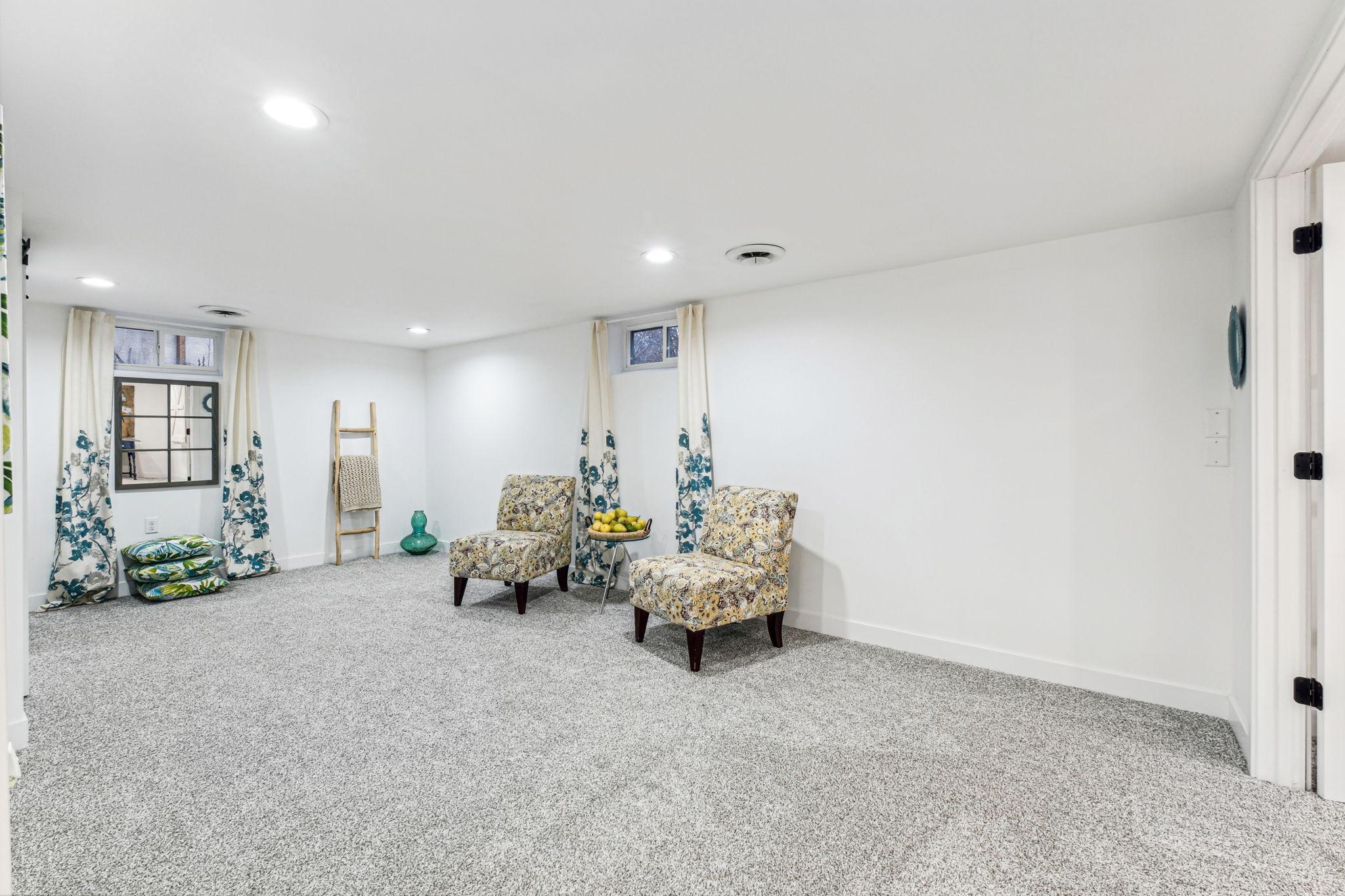 256 Territorial Road NE