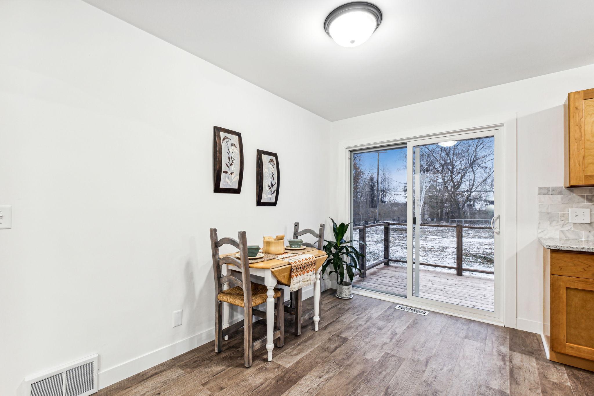 256 Territorial Road NE