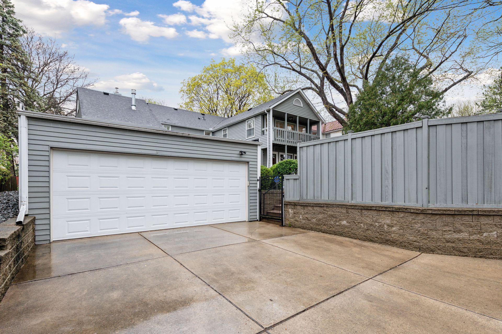 1314 Hillcrest Avenue