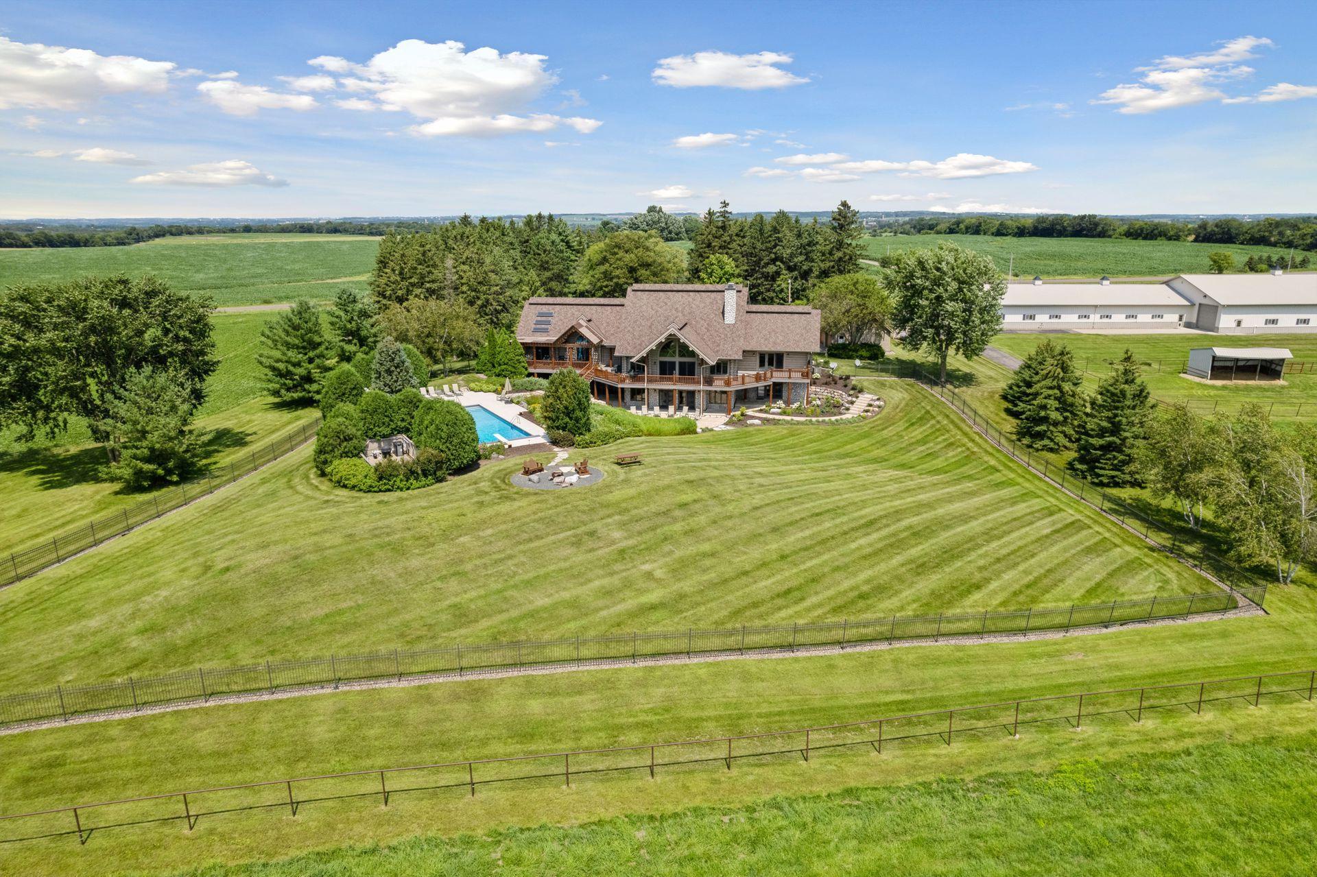1579 County Road M
