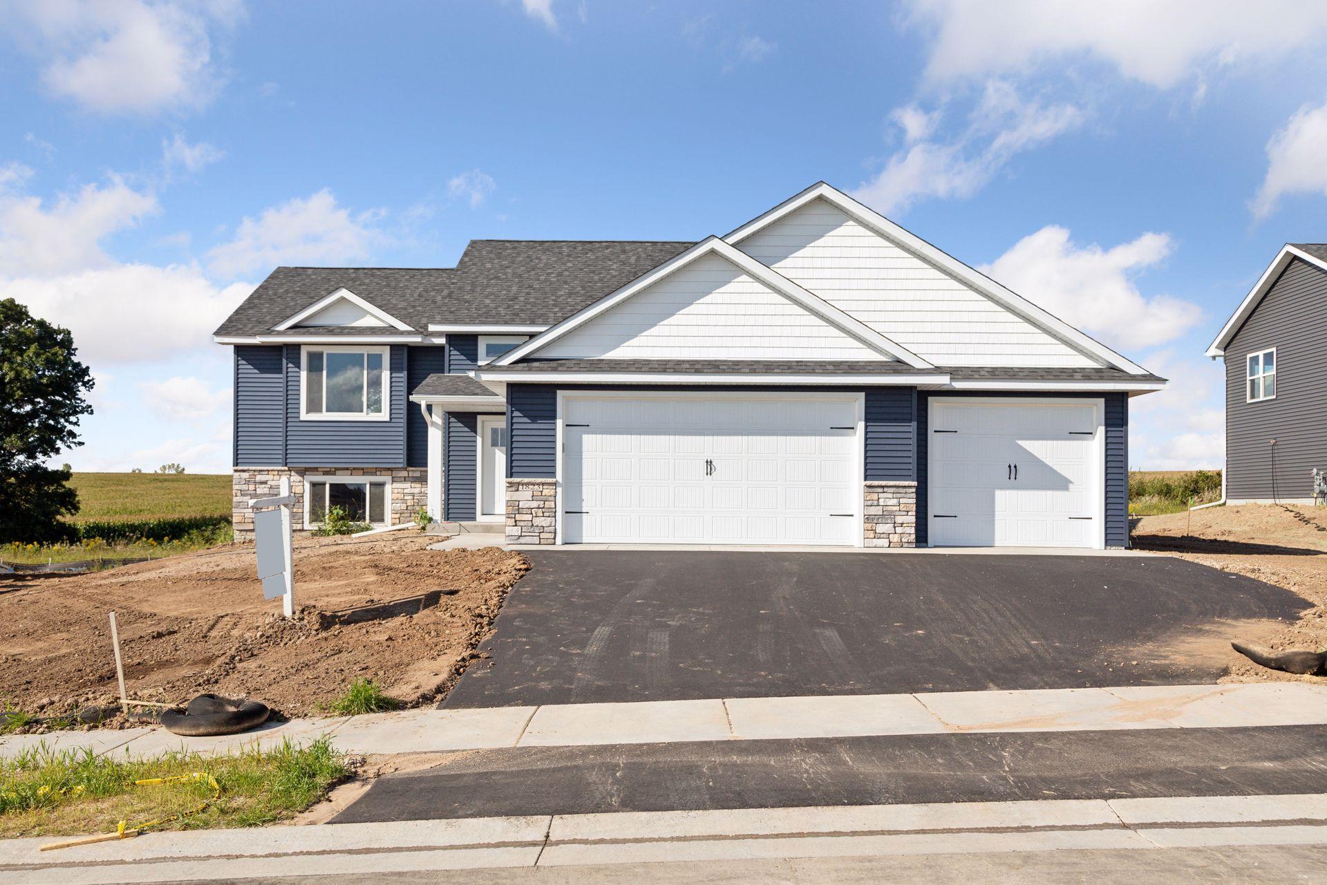 1823 Otter Way