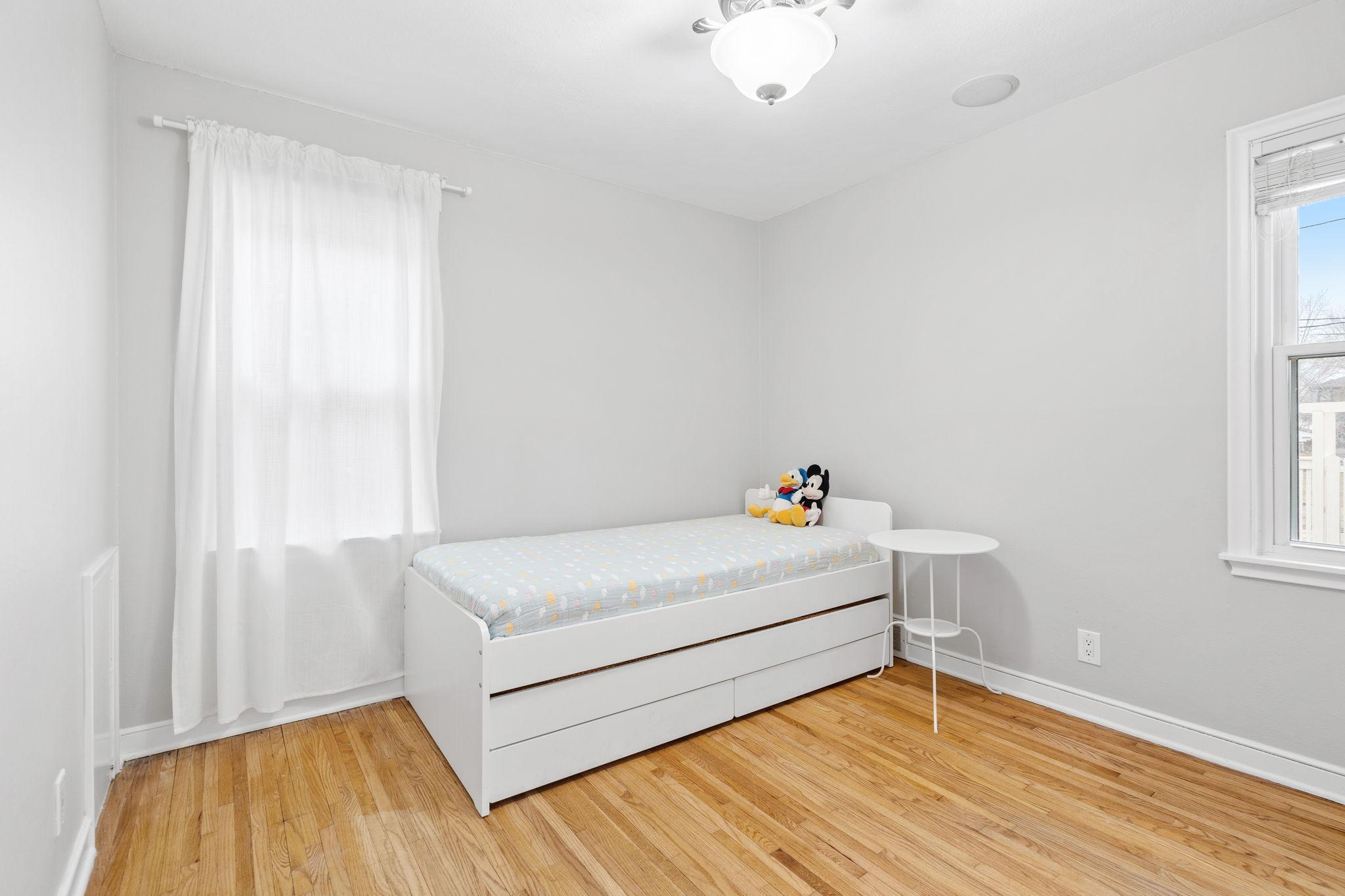 1371 Wellesley Avenue