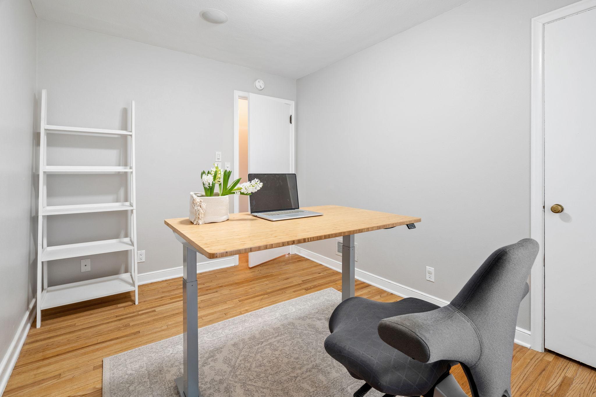 1371 Wellesley Avenue