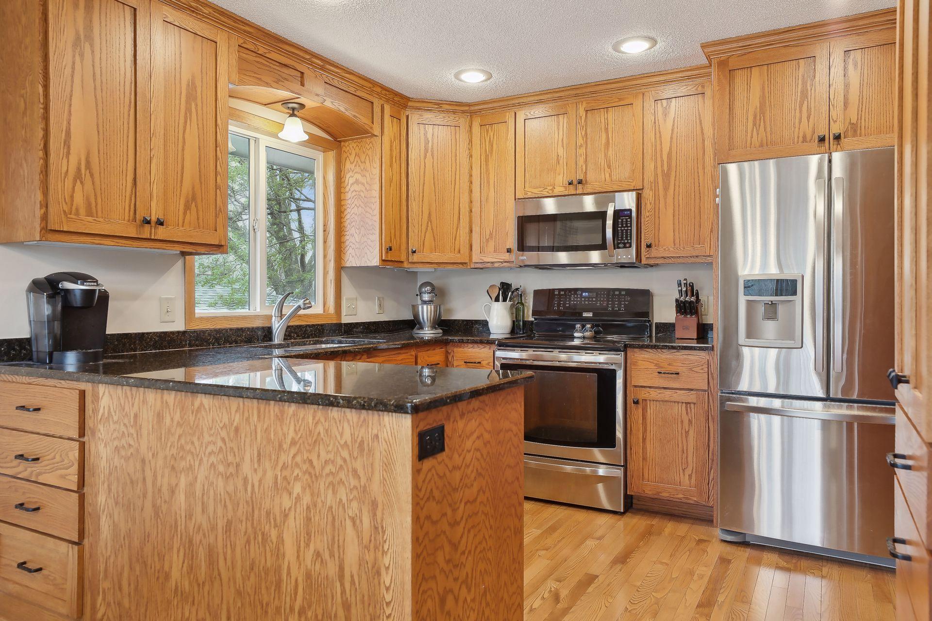 9404 Wellington Lane N