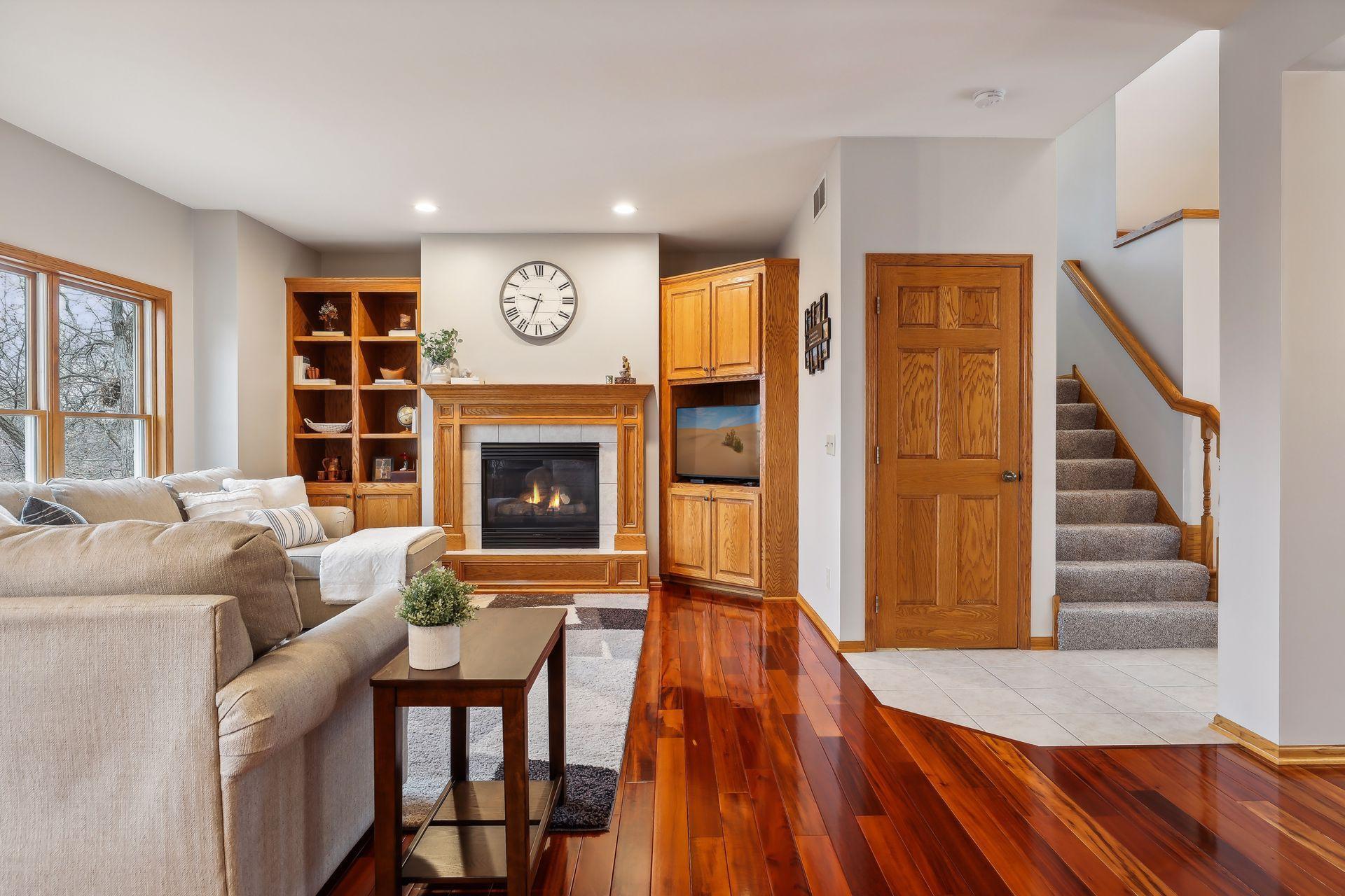 1104 Willow River Road N