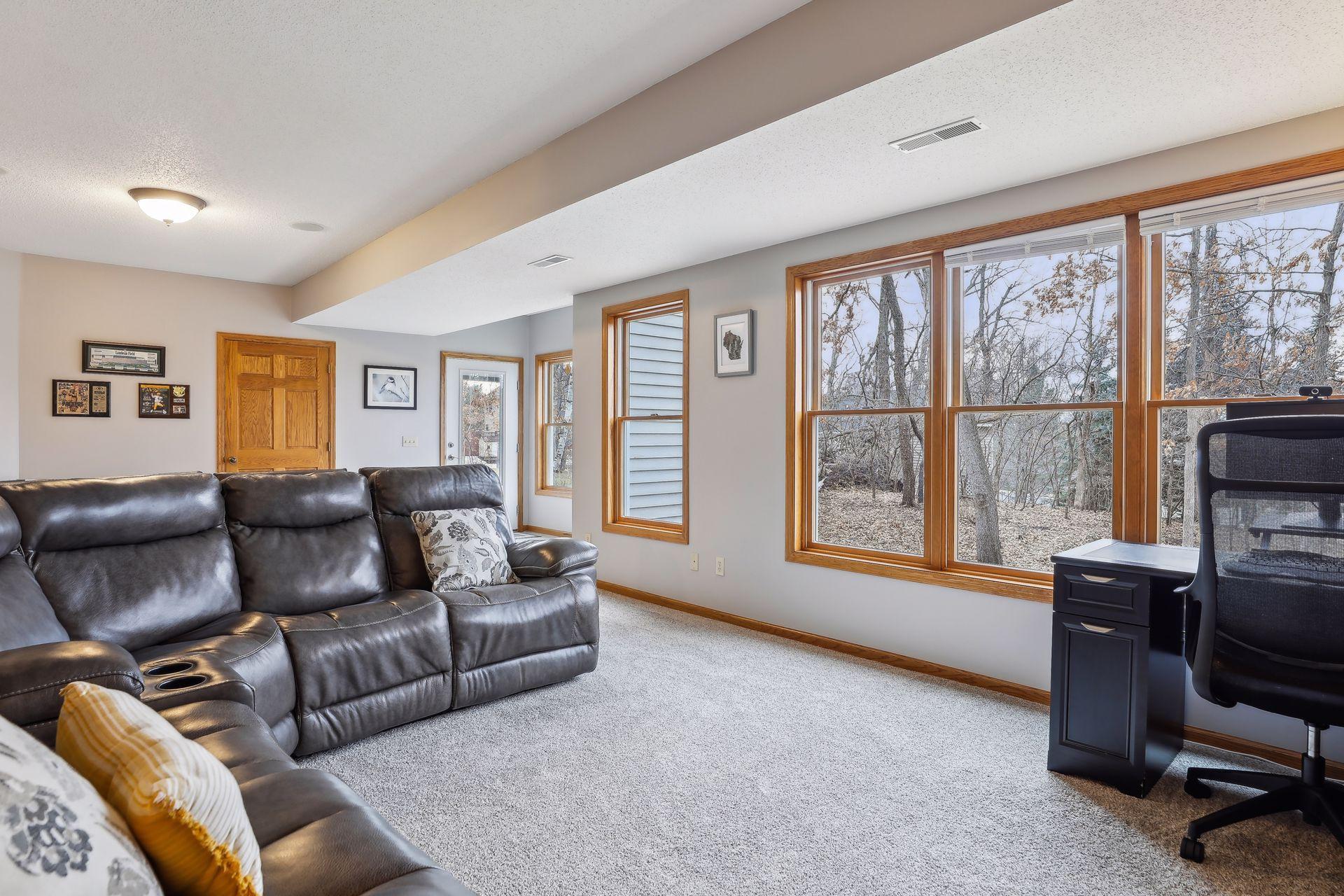 1104 Willow River Road N