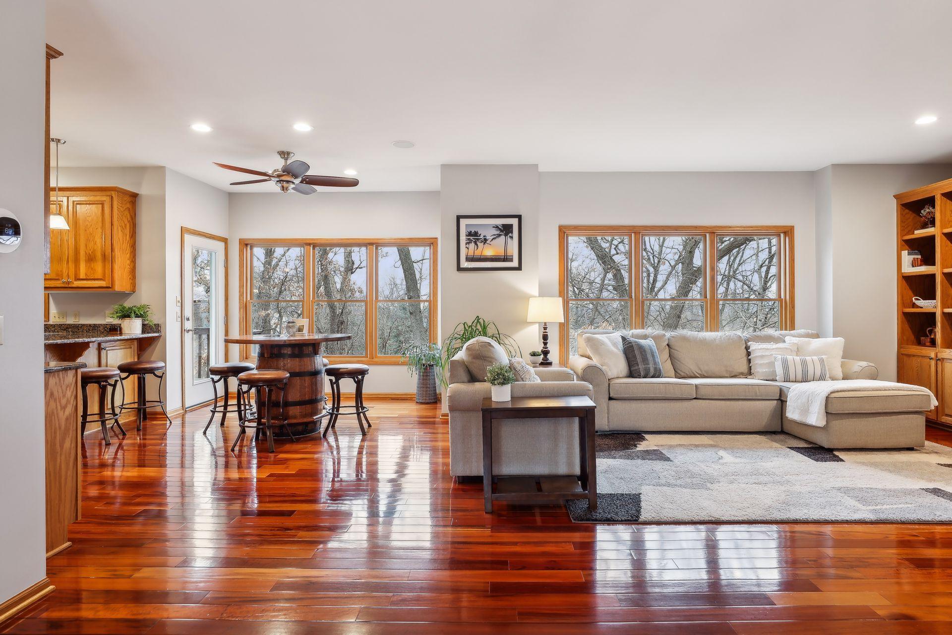 1104 Willow River Road N