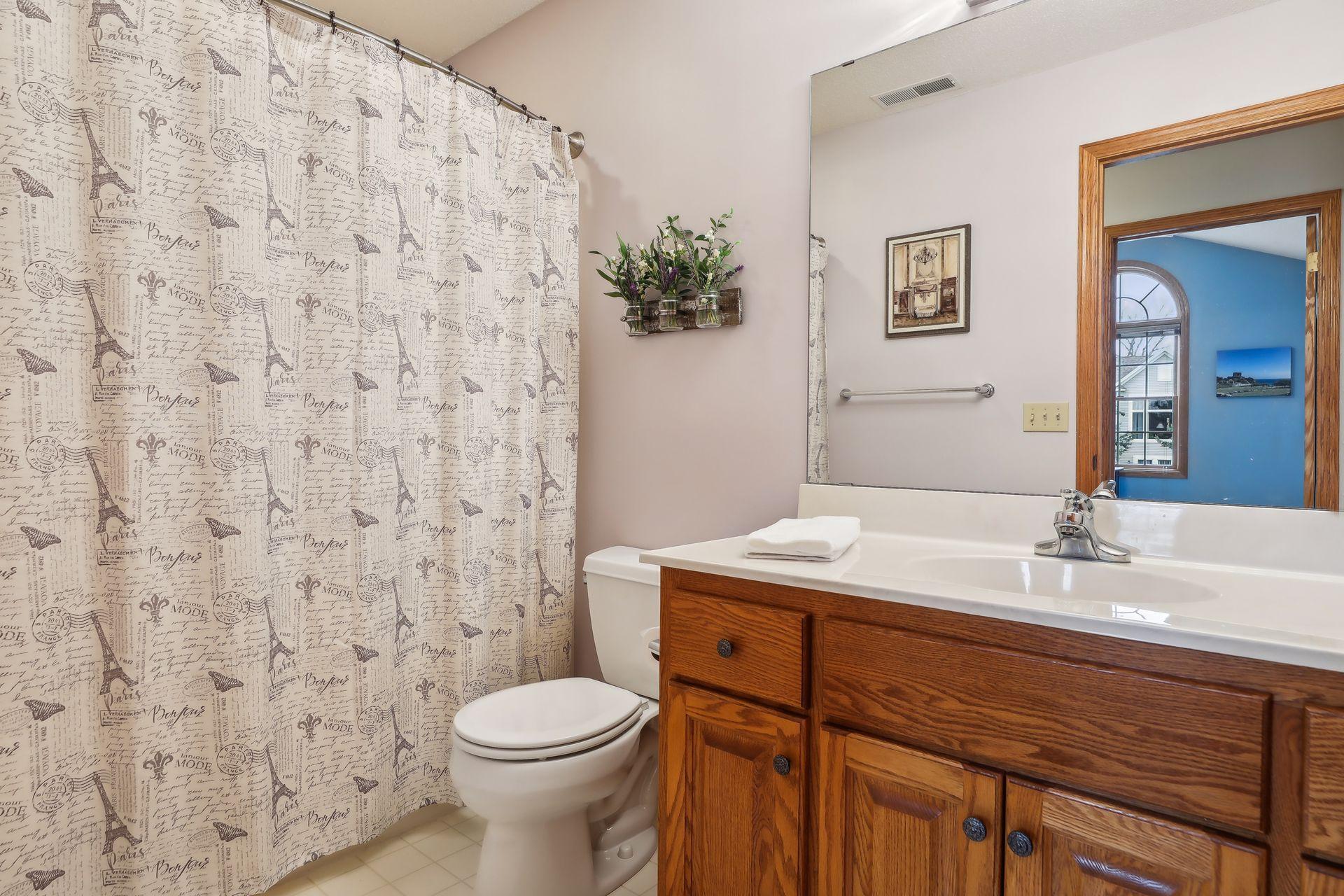 1104 Willow River Road N