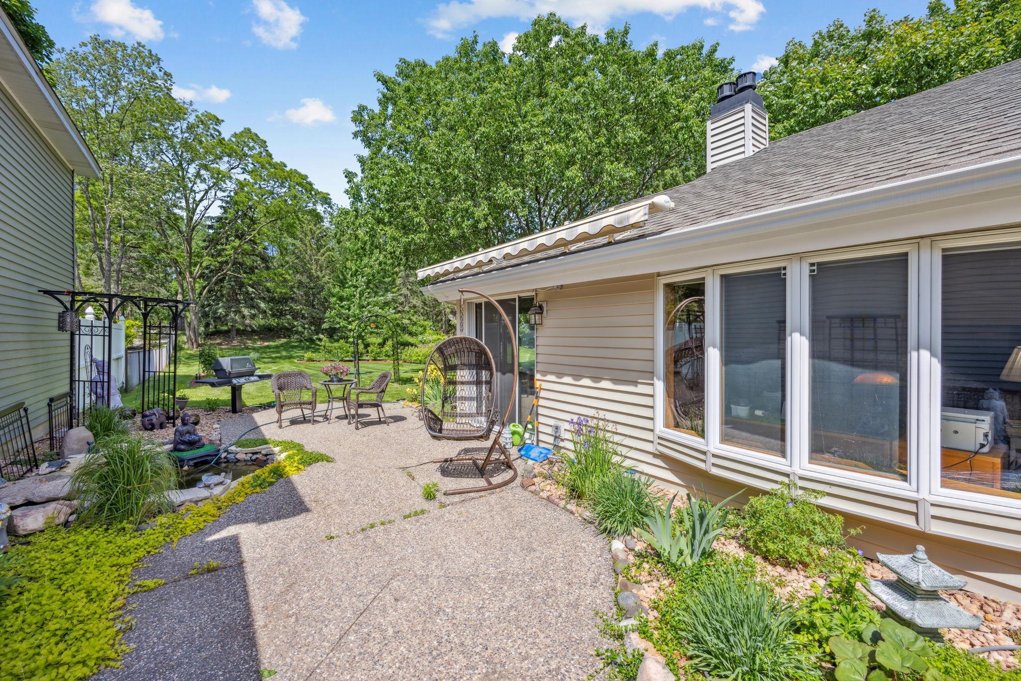 5725 Heather Ridge Drive