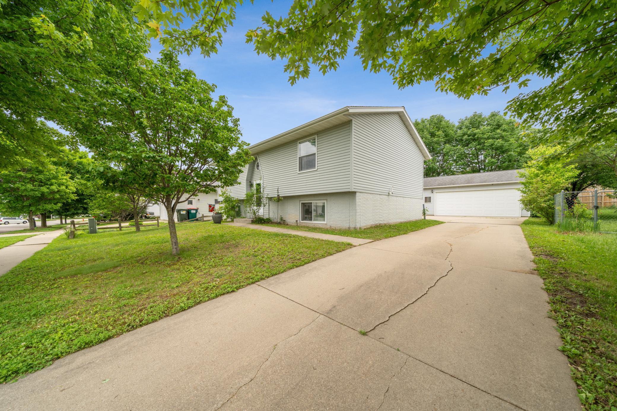 4620 Valley Drive NW