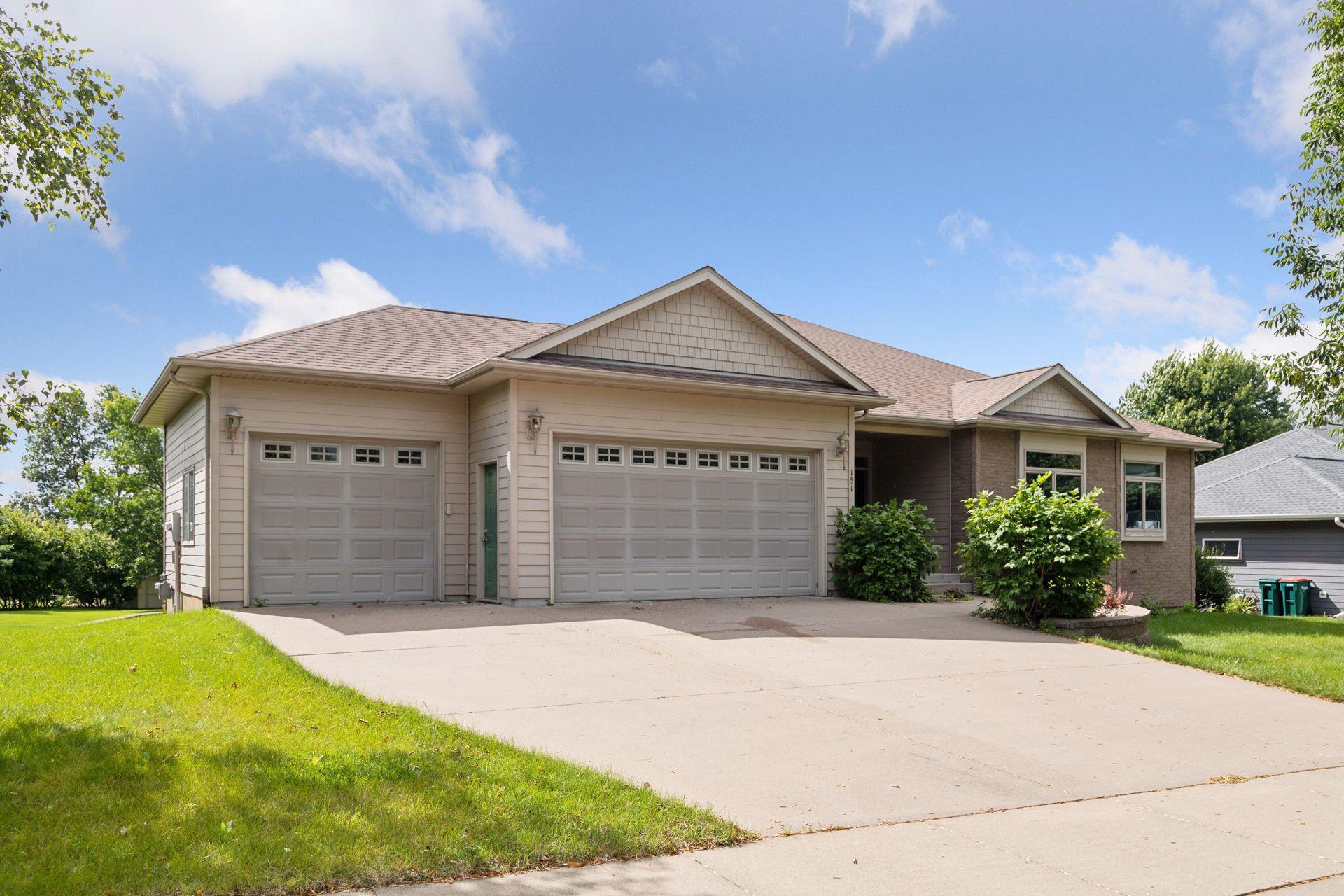 151 Sunwood Valley Lane