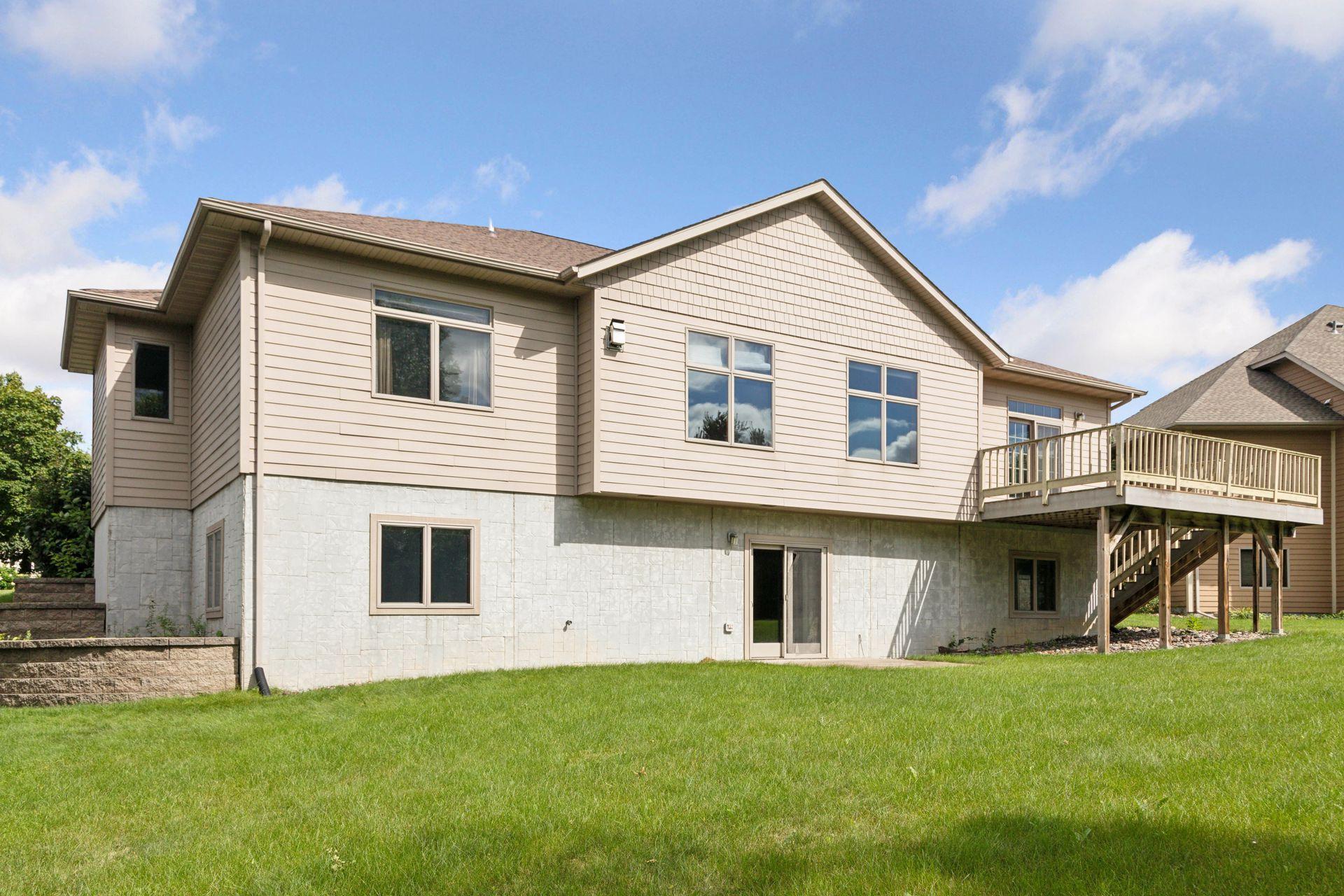 151 Sunwood Valley Lane