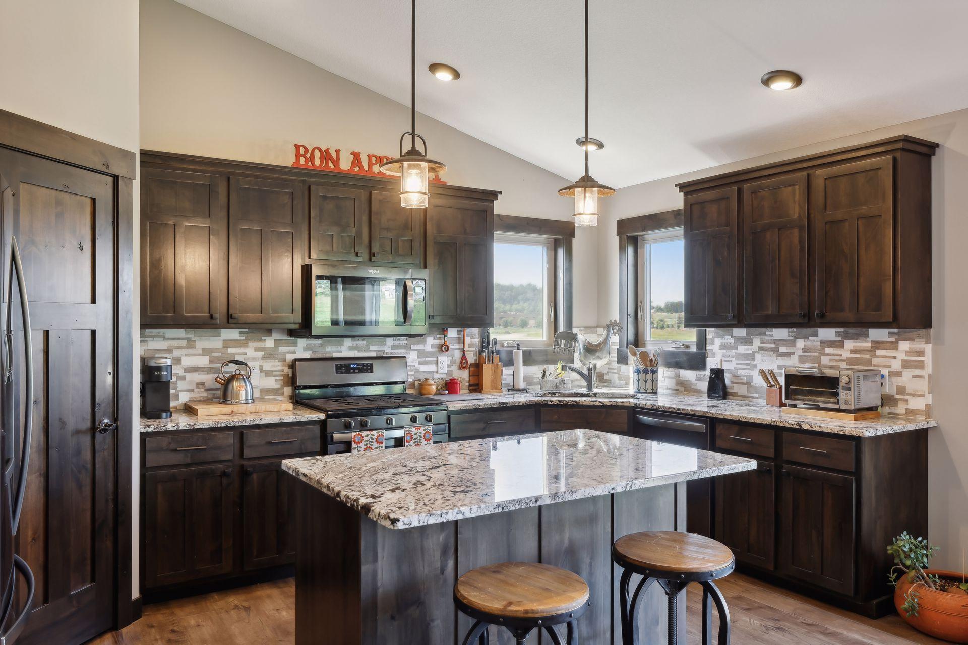 860 Brentwood Circle