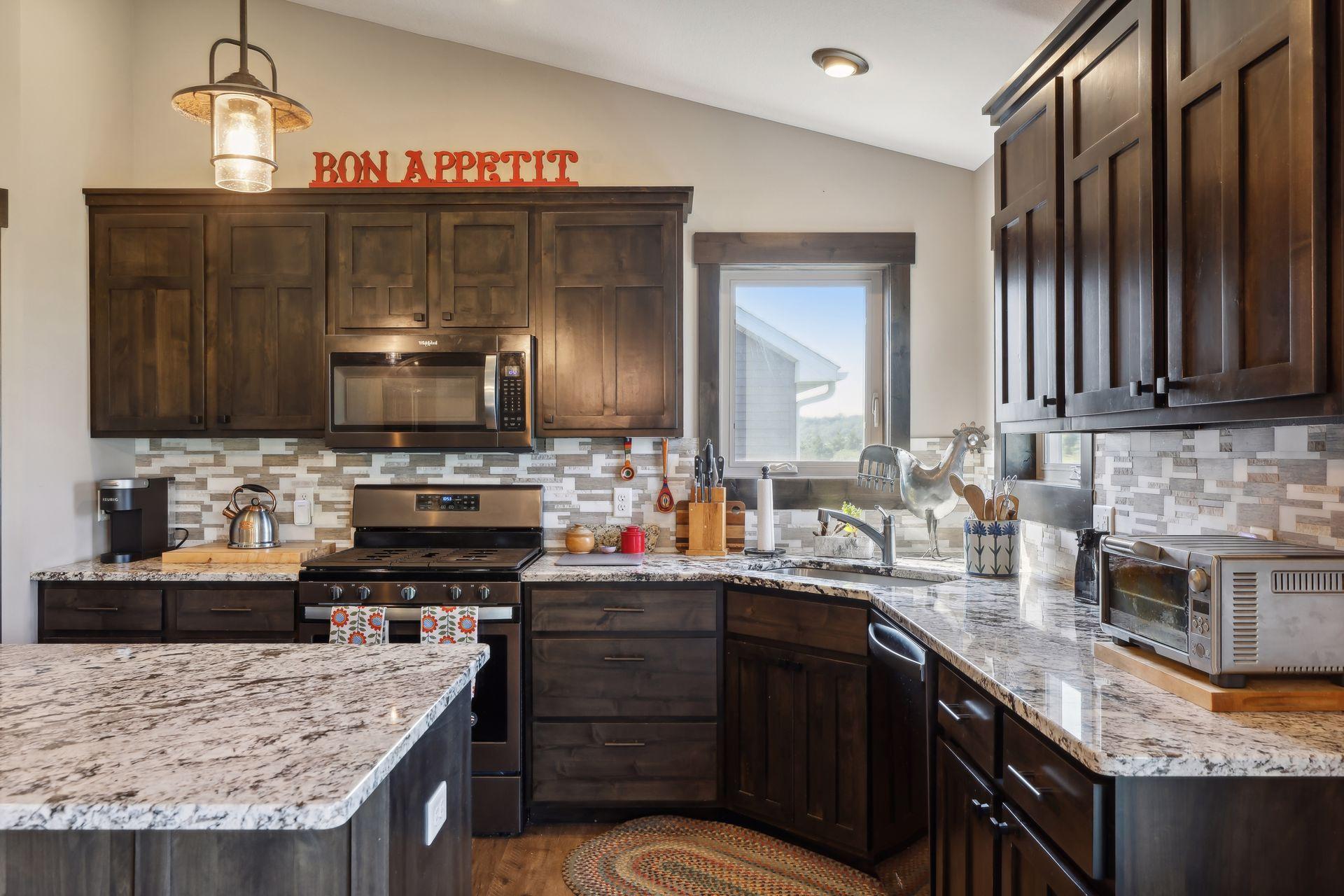 860 Brentwood Circle