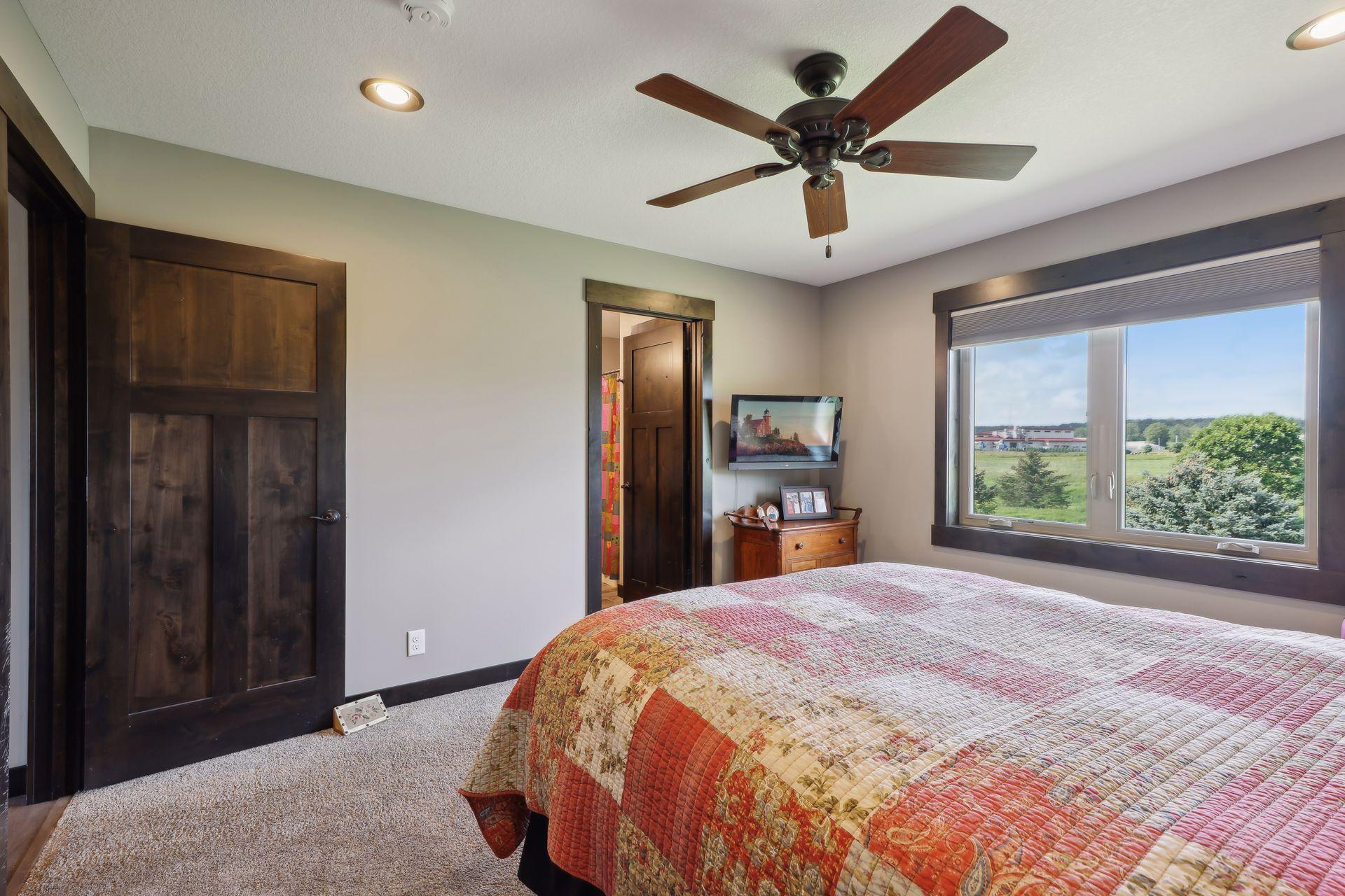 860 Brentwood Circle