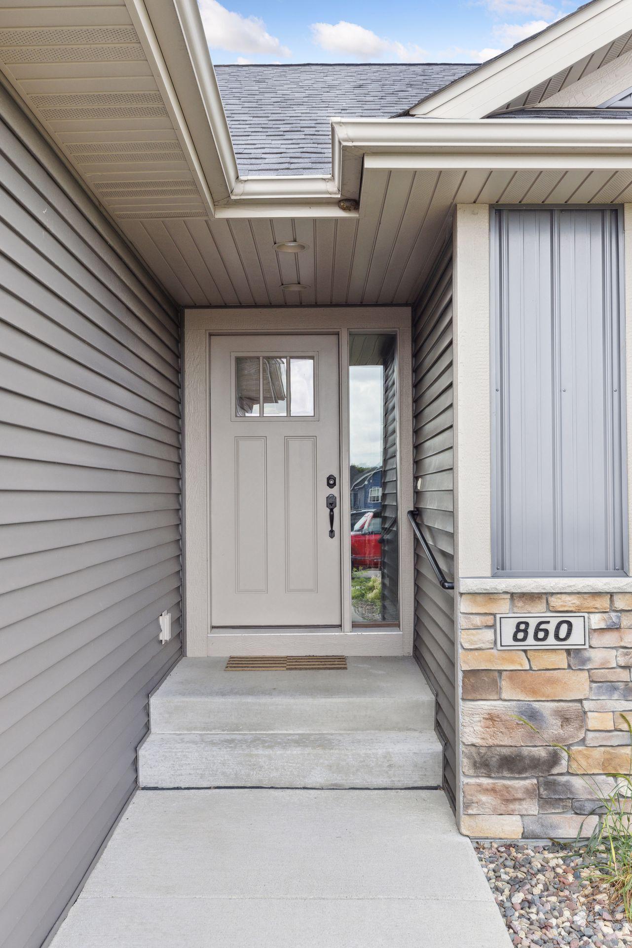 860 Brentwood Circle