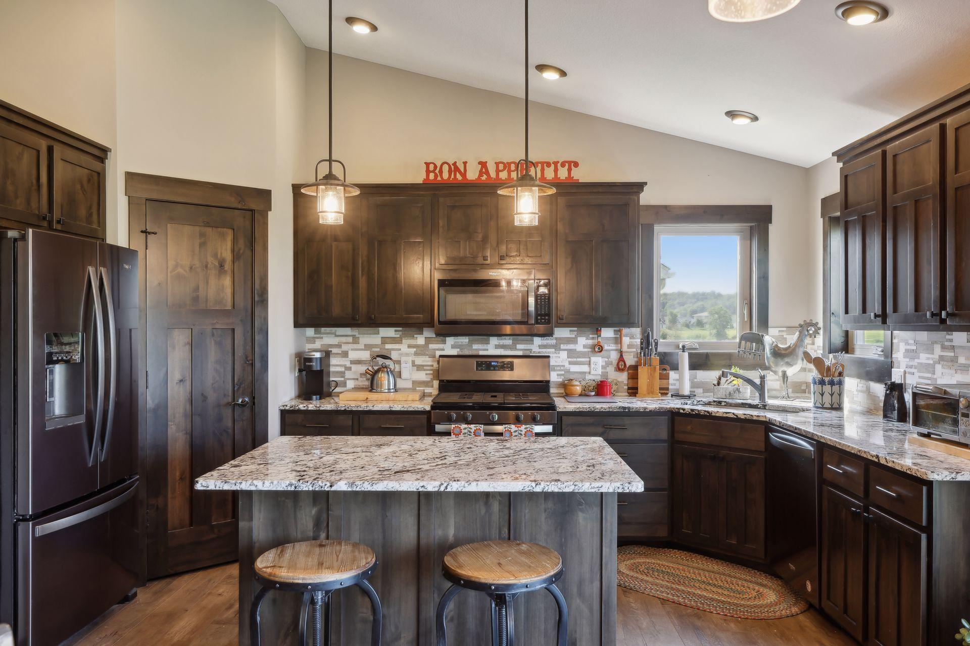 860 Brentwood Circle