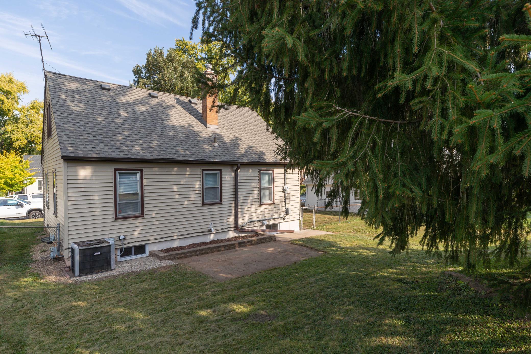 1972 4th Street E