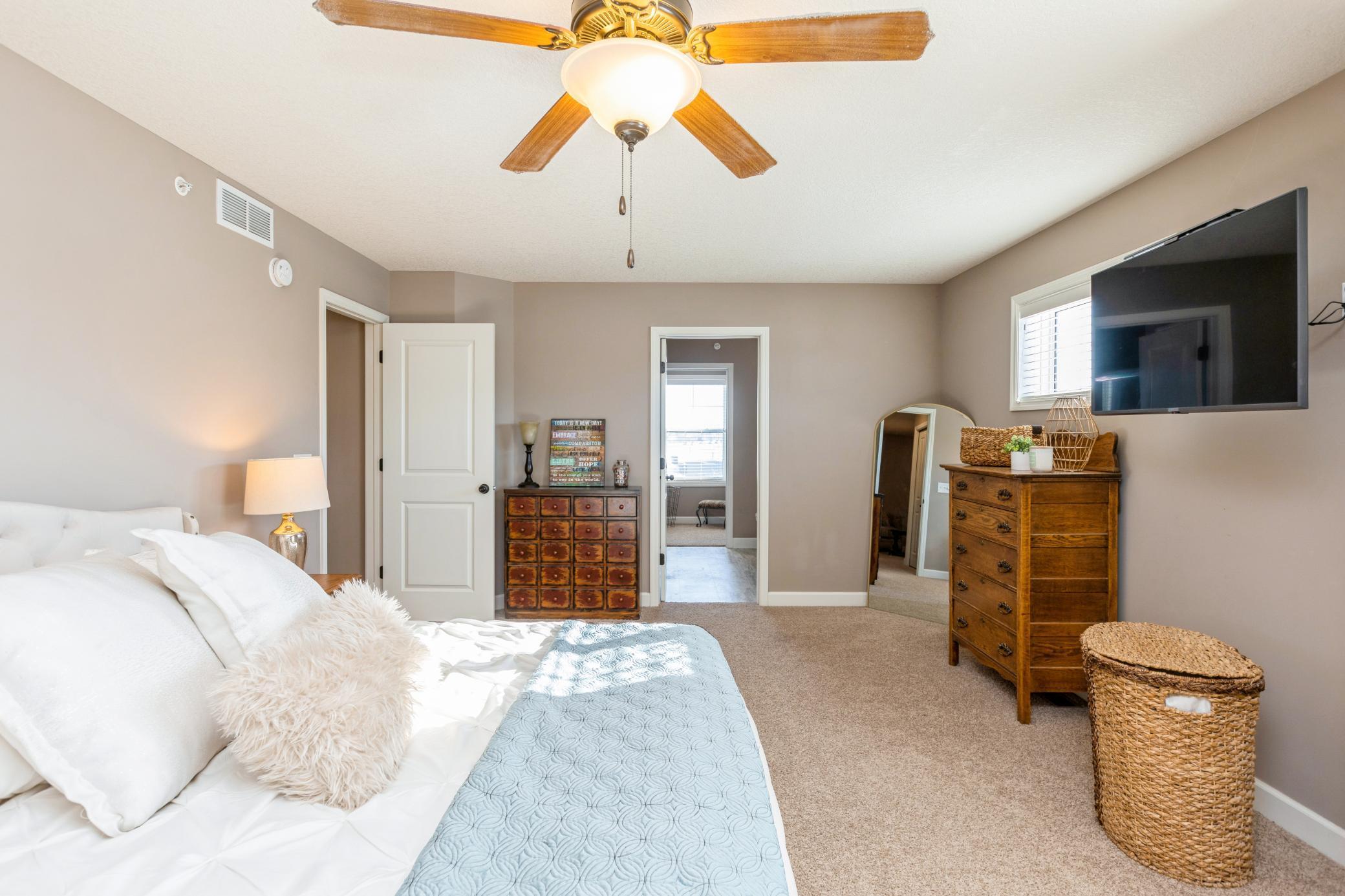 9965 5th Street Lane N