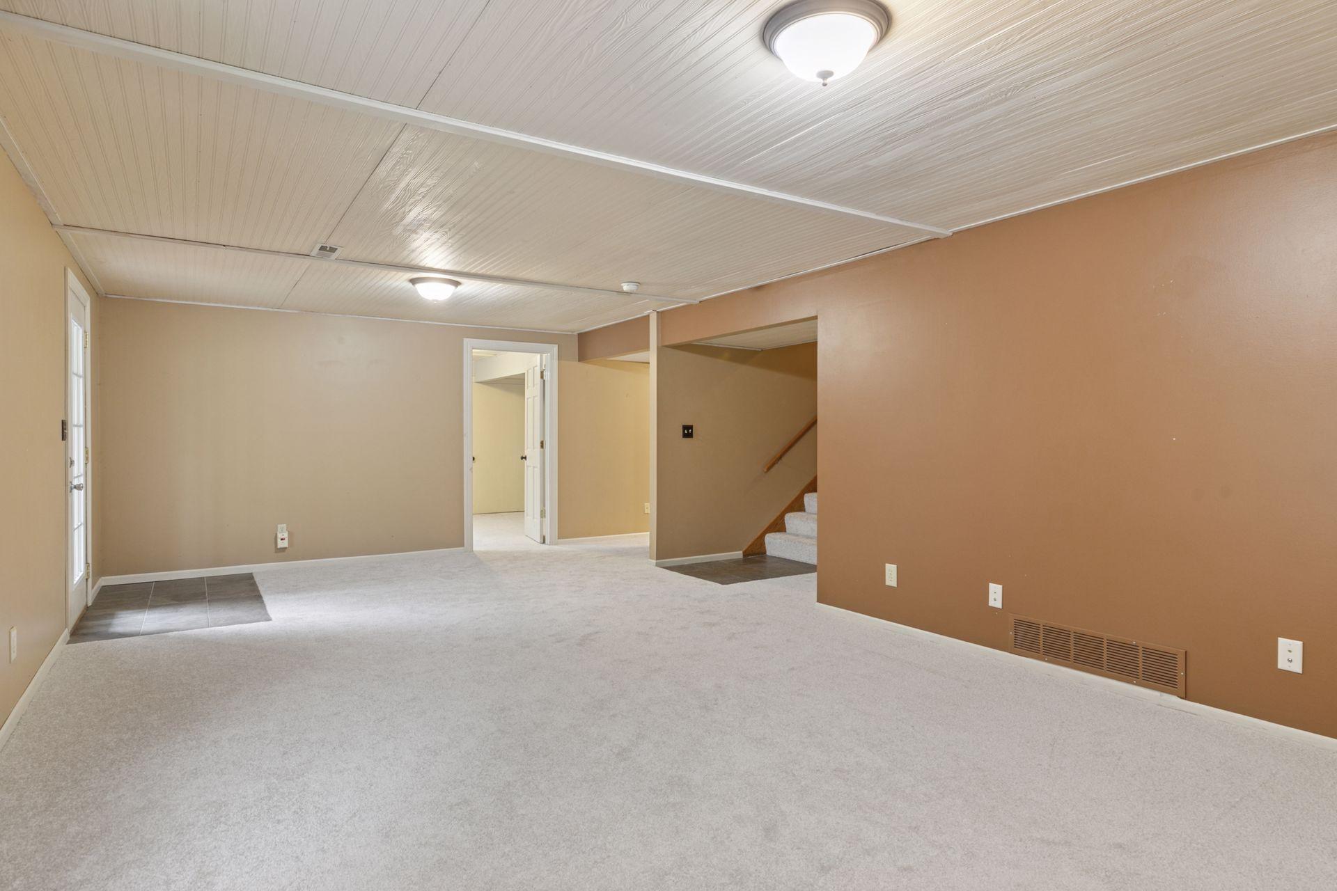 1890 Golf View Drive