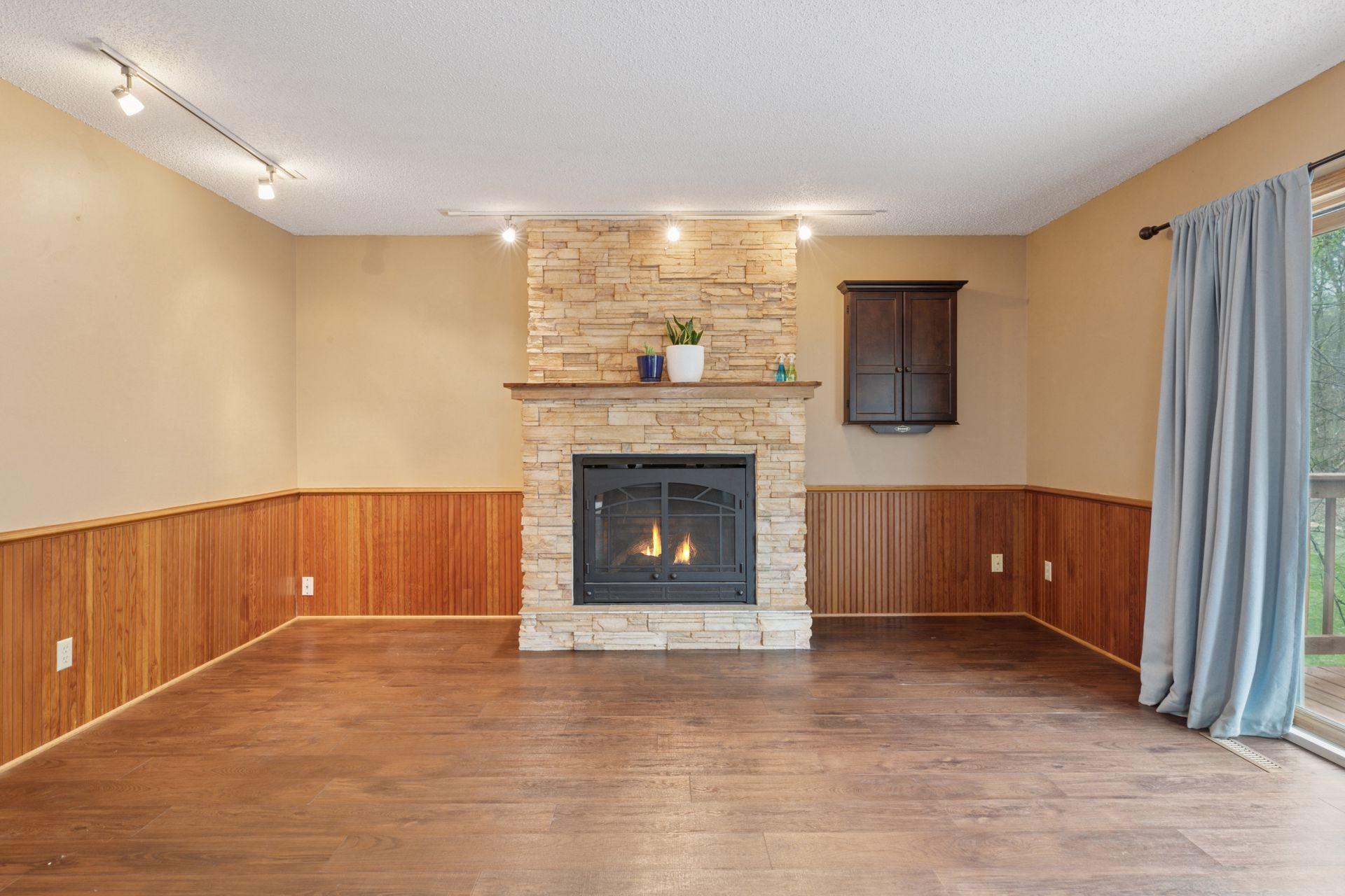 1890 Golf View Drive