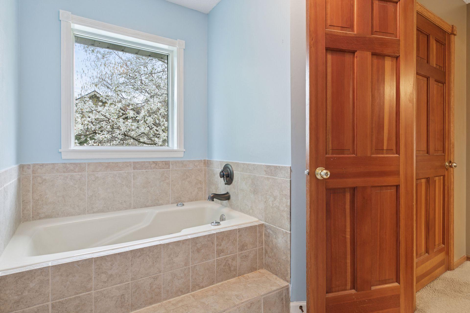 1890 Golf View Drive