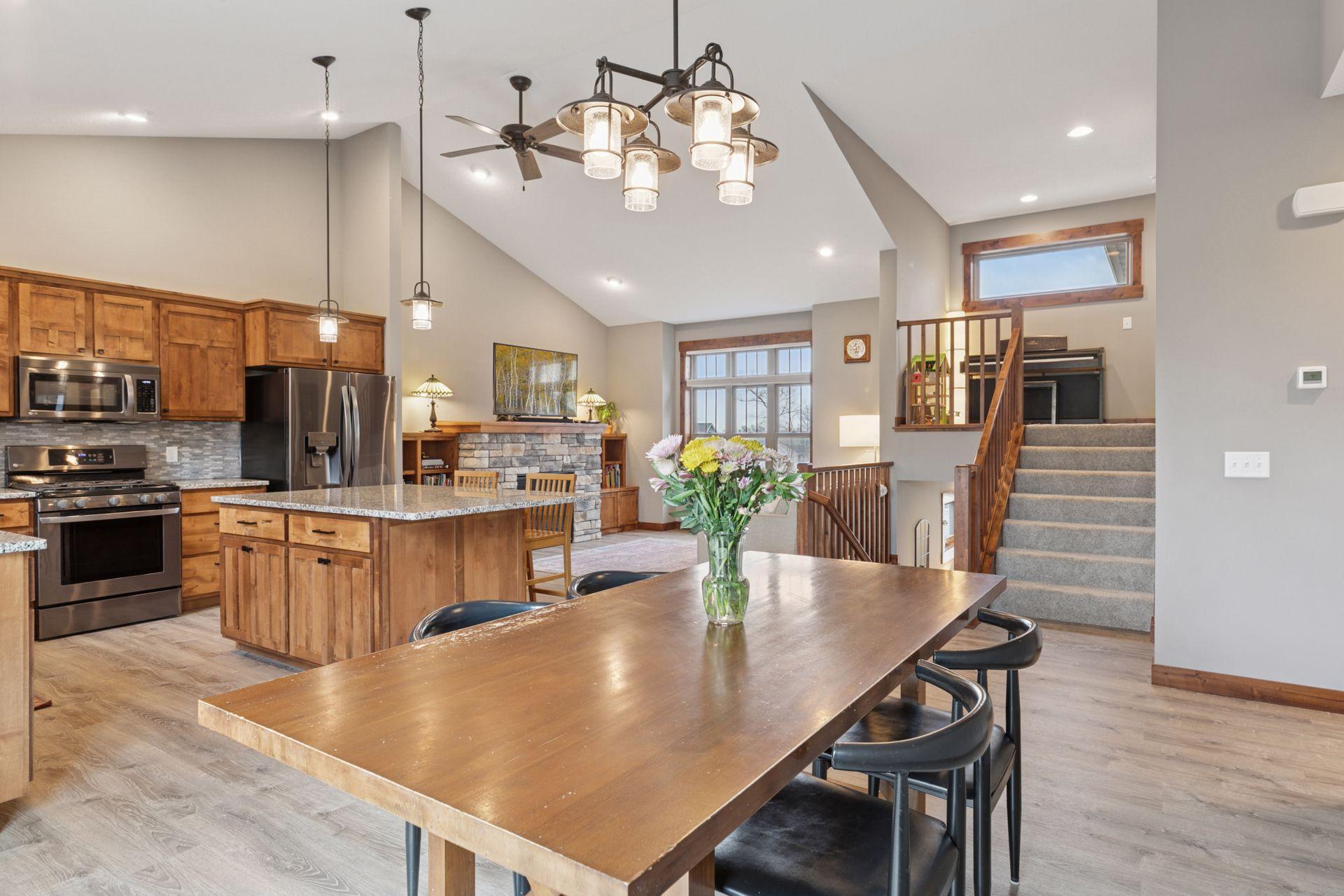 359 Vista Circle