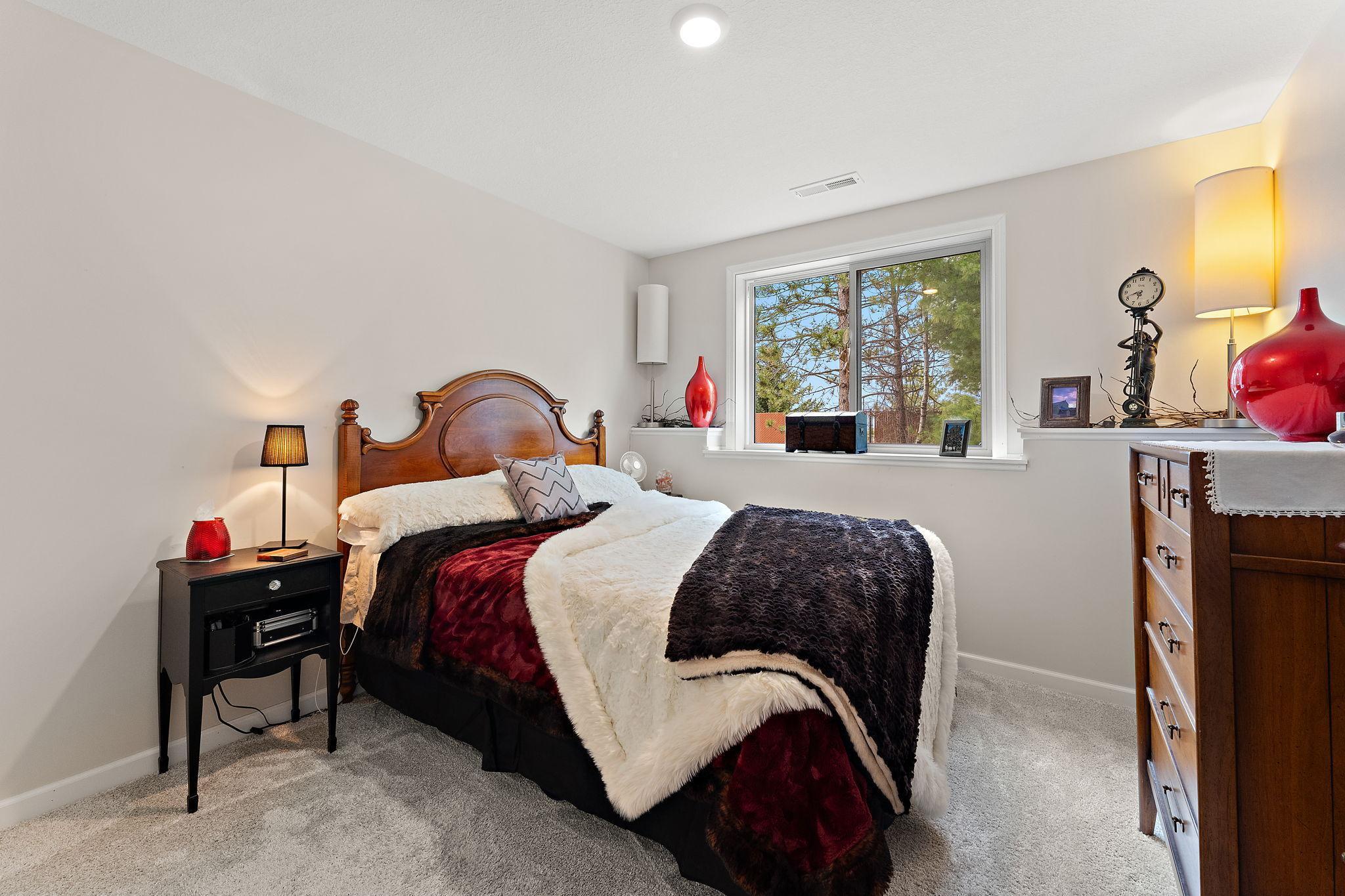 1530 Hallewood Boulevard