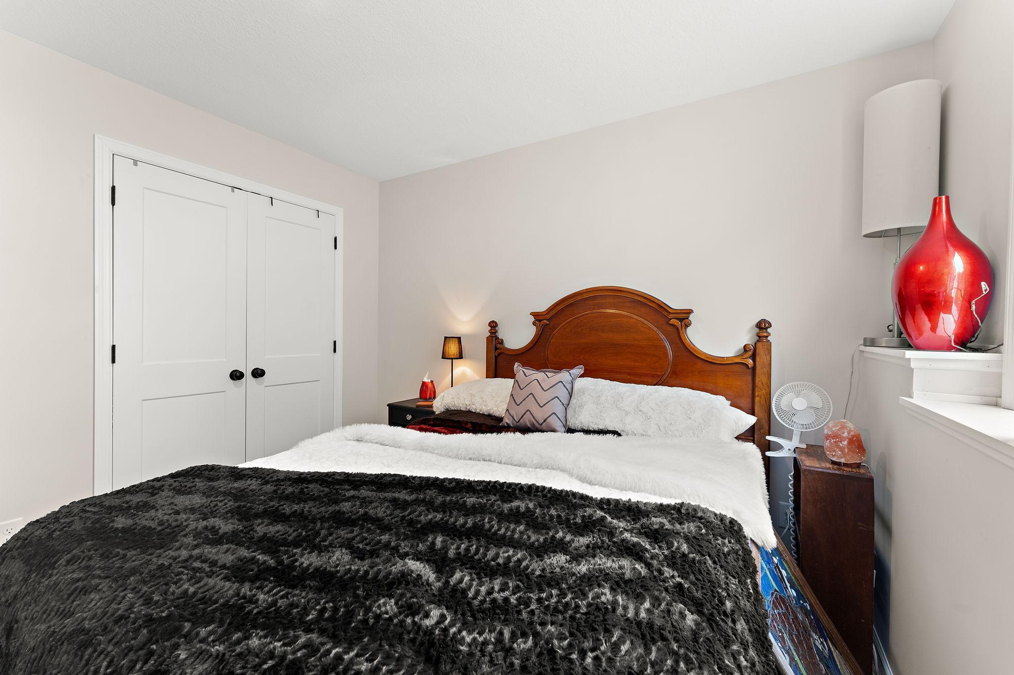 1530 Hallewood Boulevard