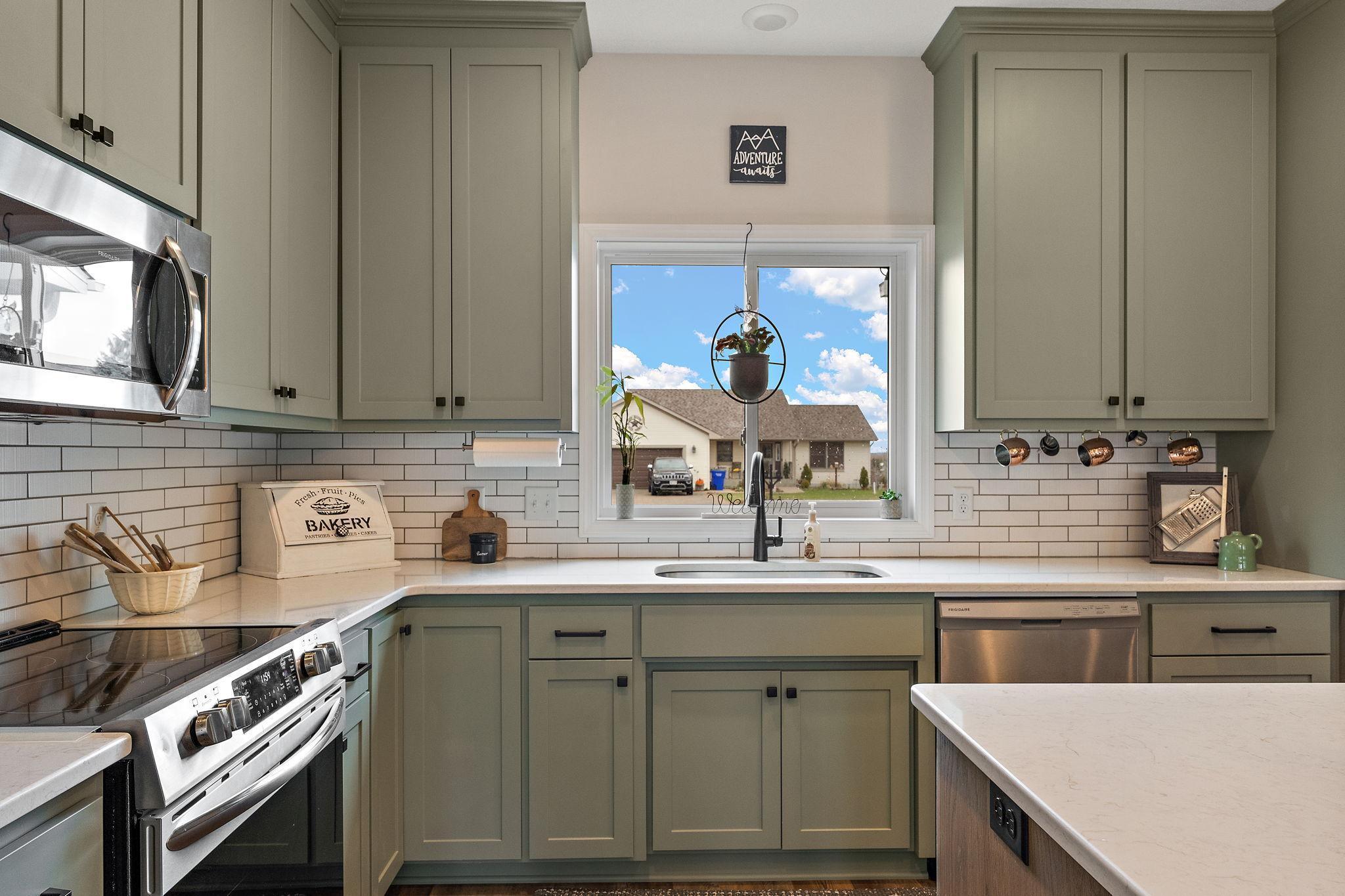 1530 Hallewood Boulevard