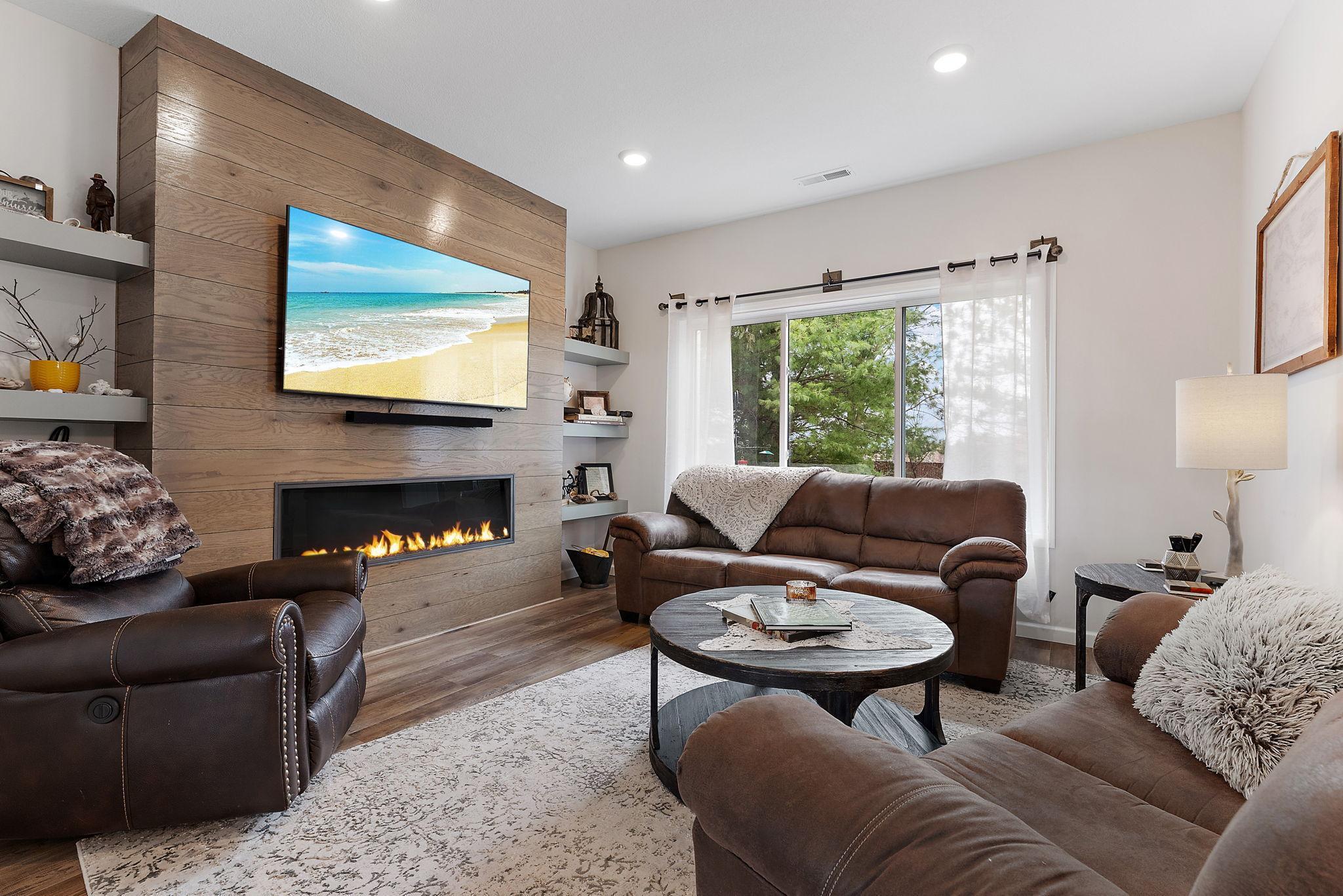 1530 Hallewood Boulevard