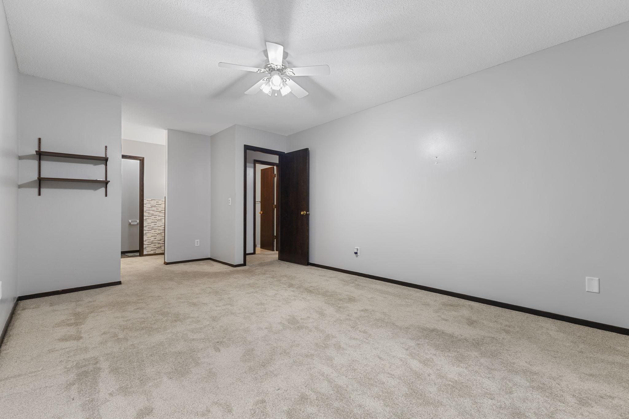 2007 E 122nd Street Unit: B2