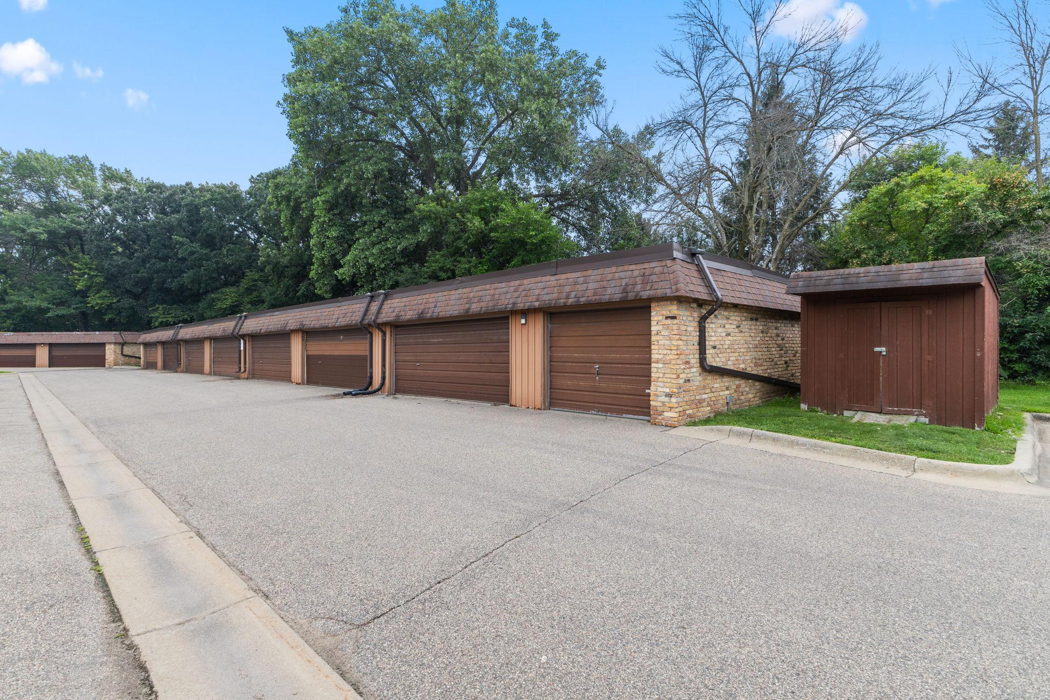 2007 E 122nd Street Unit: B2