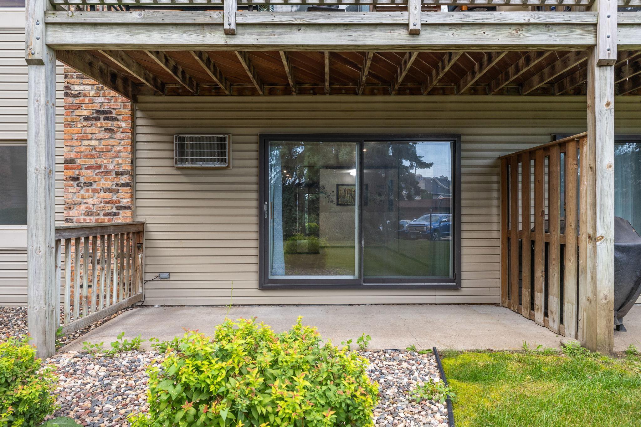 2007 E 122nd Street Unit: B2