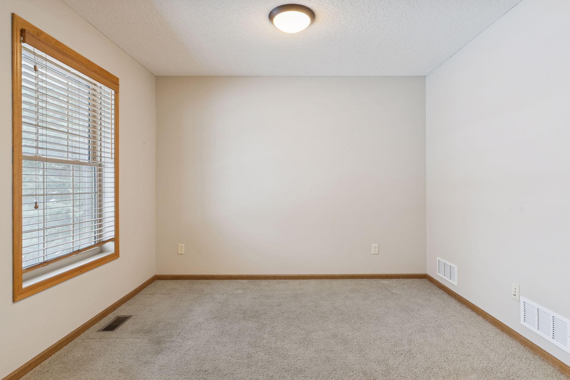 489 Canyon Boulevard