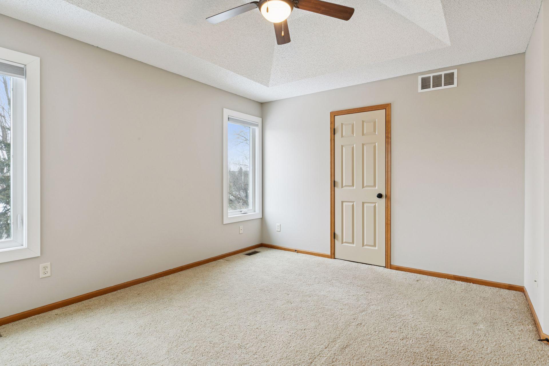 489 Canyon Boulevard