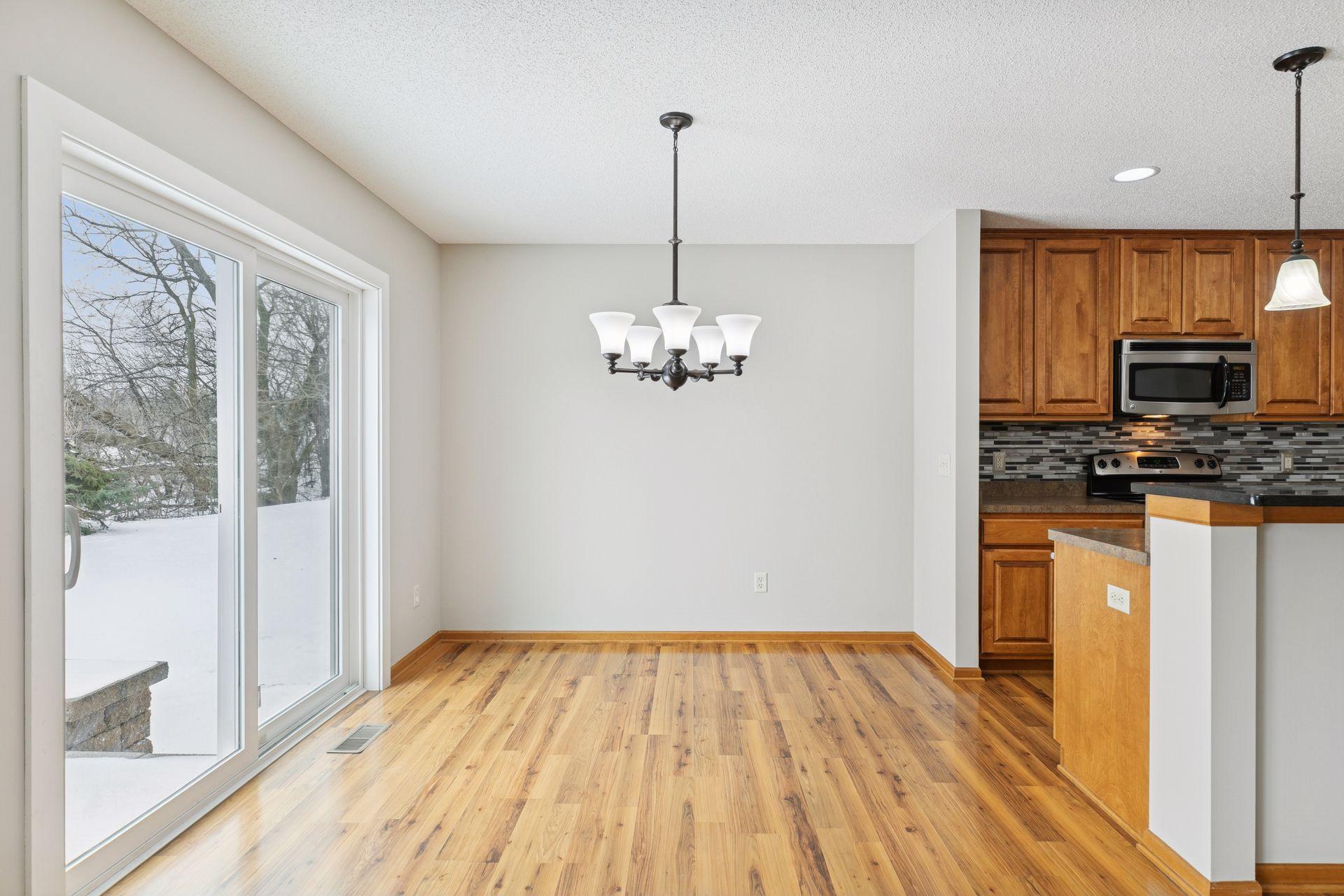 489 Canyon Boulevard