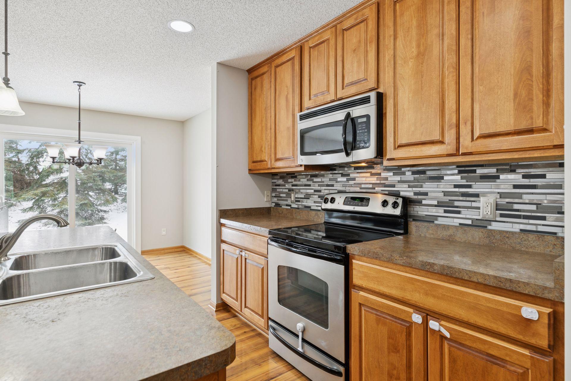 489 Canyon Boulevard