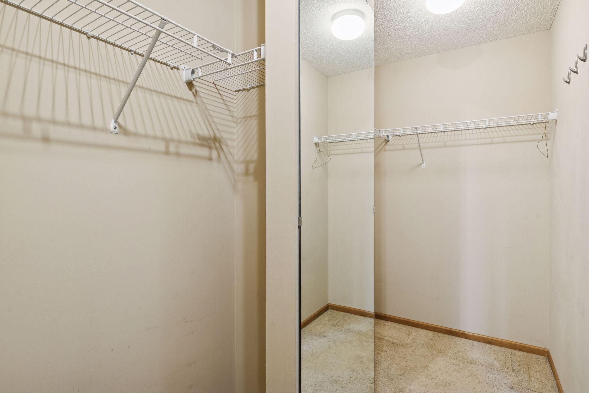 489 Canyon Boulevard