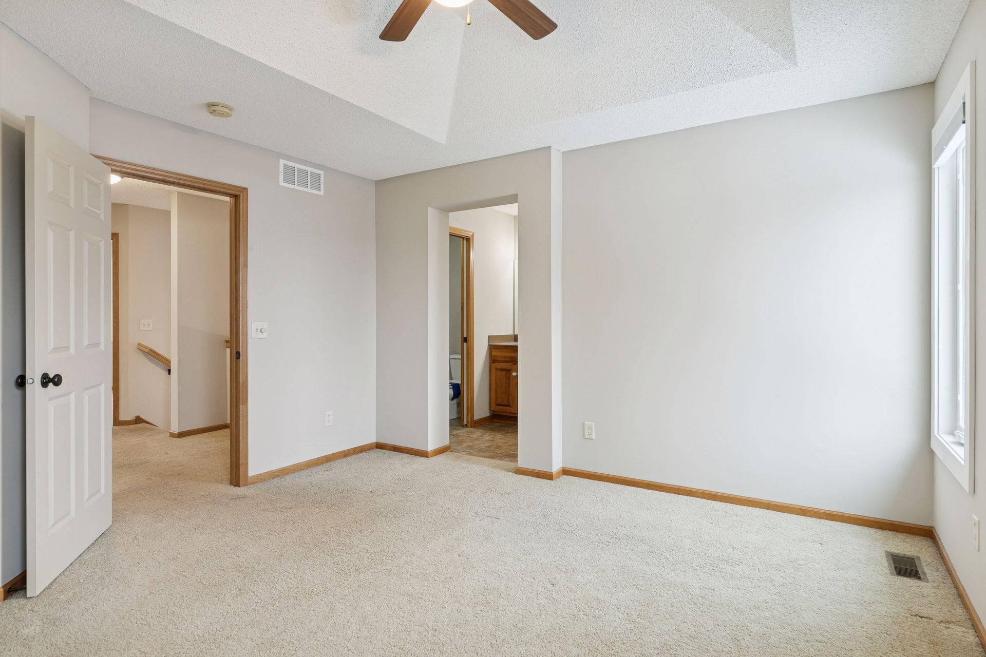 489 Canyon Boulevard