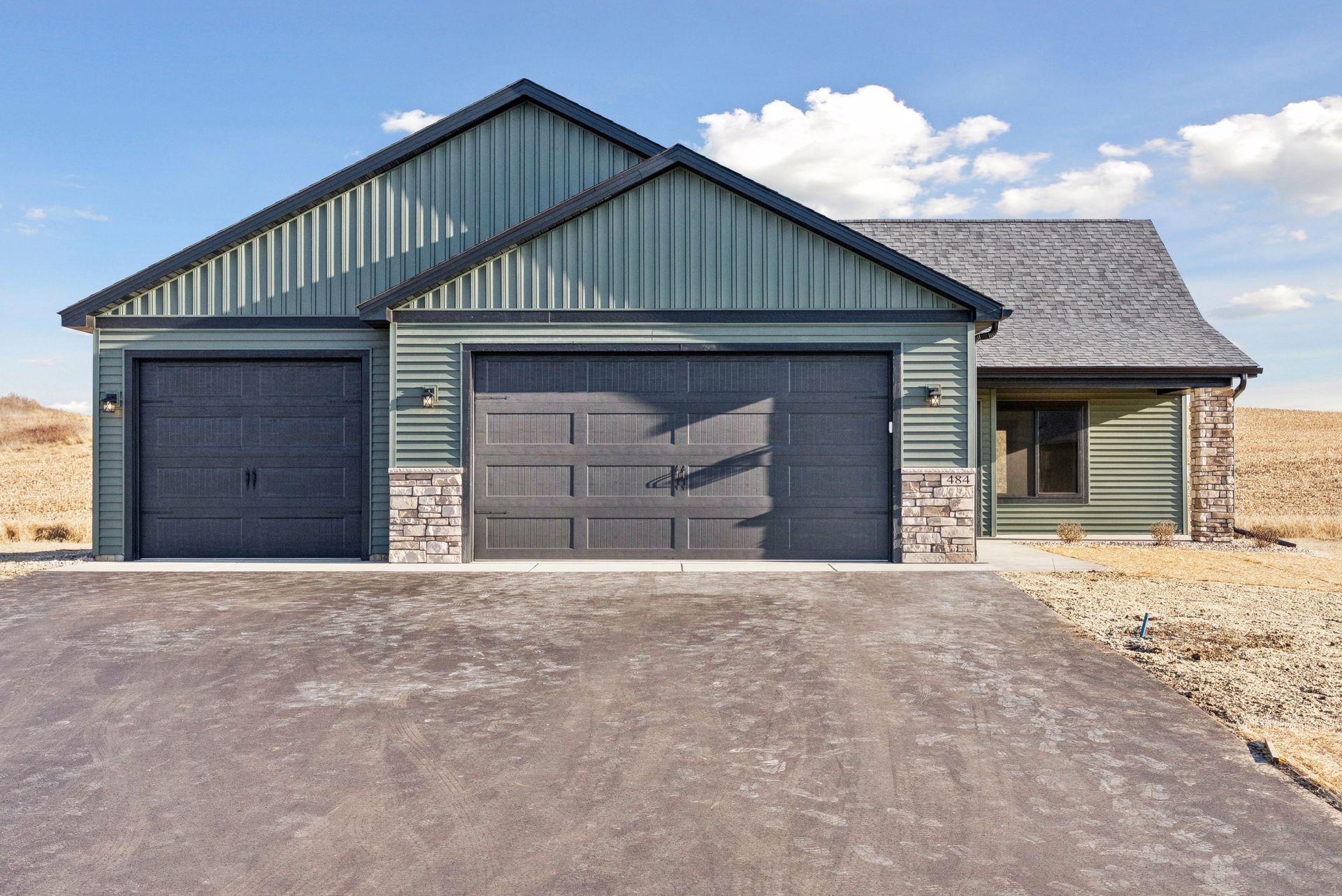 466 Coyote Way